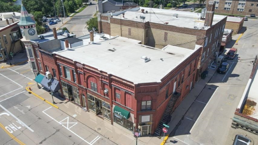 151 W Huron Street Property Photo 2