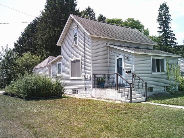 350 Plover Street Property Photo 1
