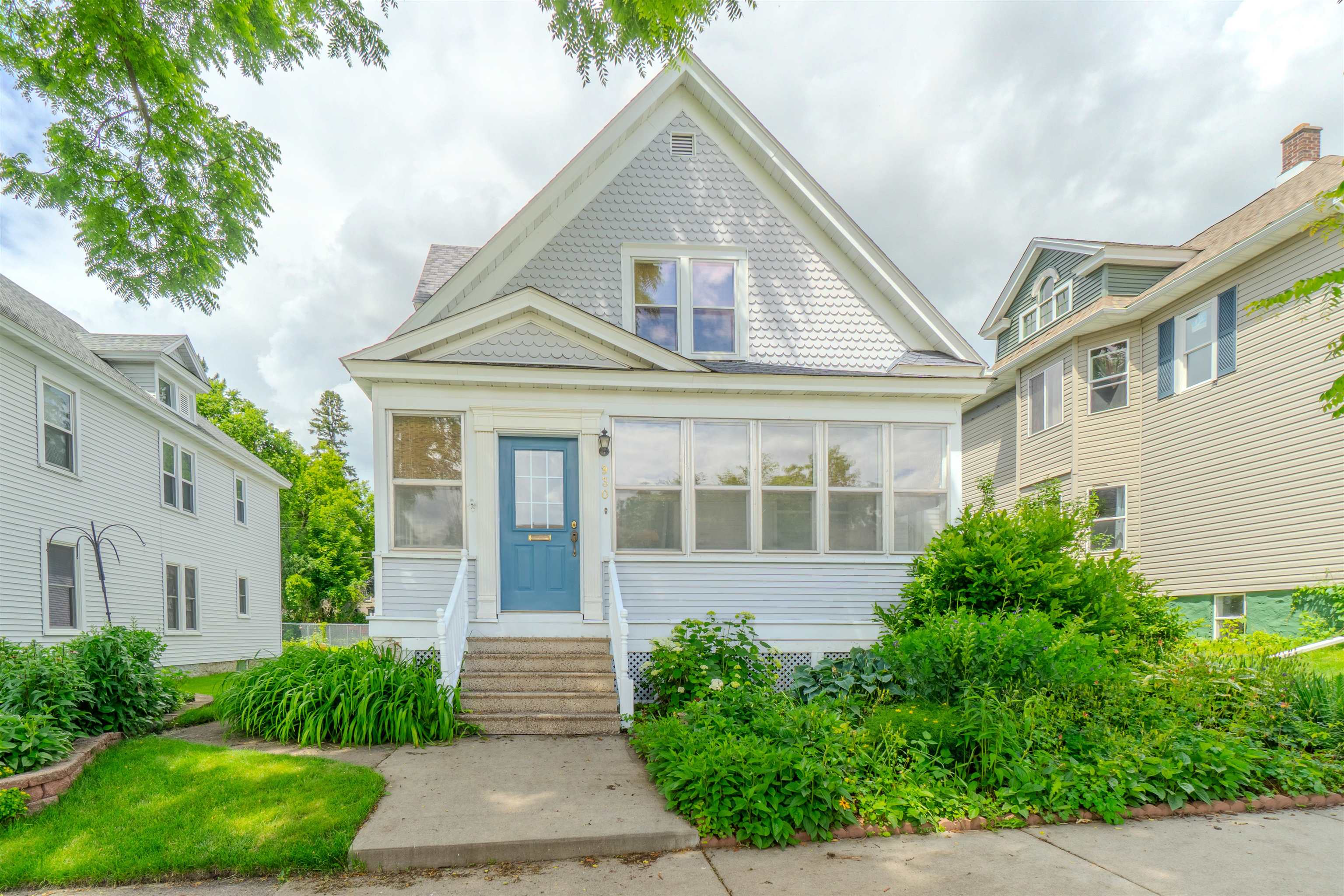 930 Washington Street Property Photo 1