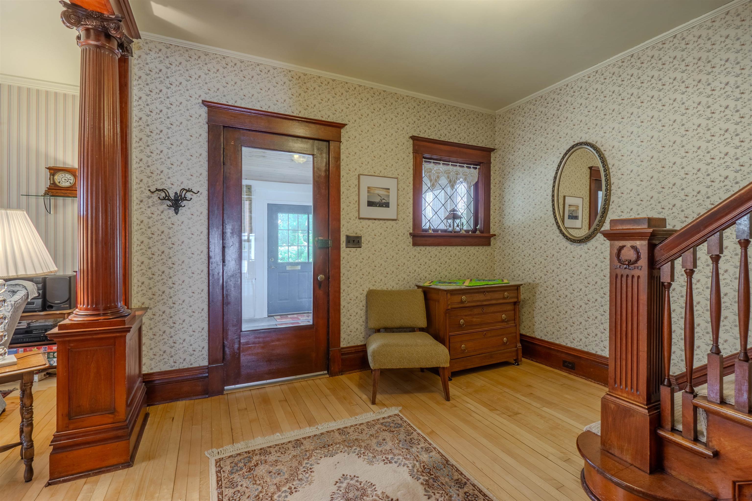 930 Washington Street Property Photo 6