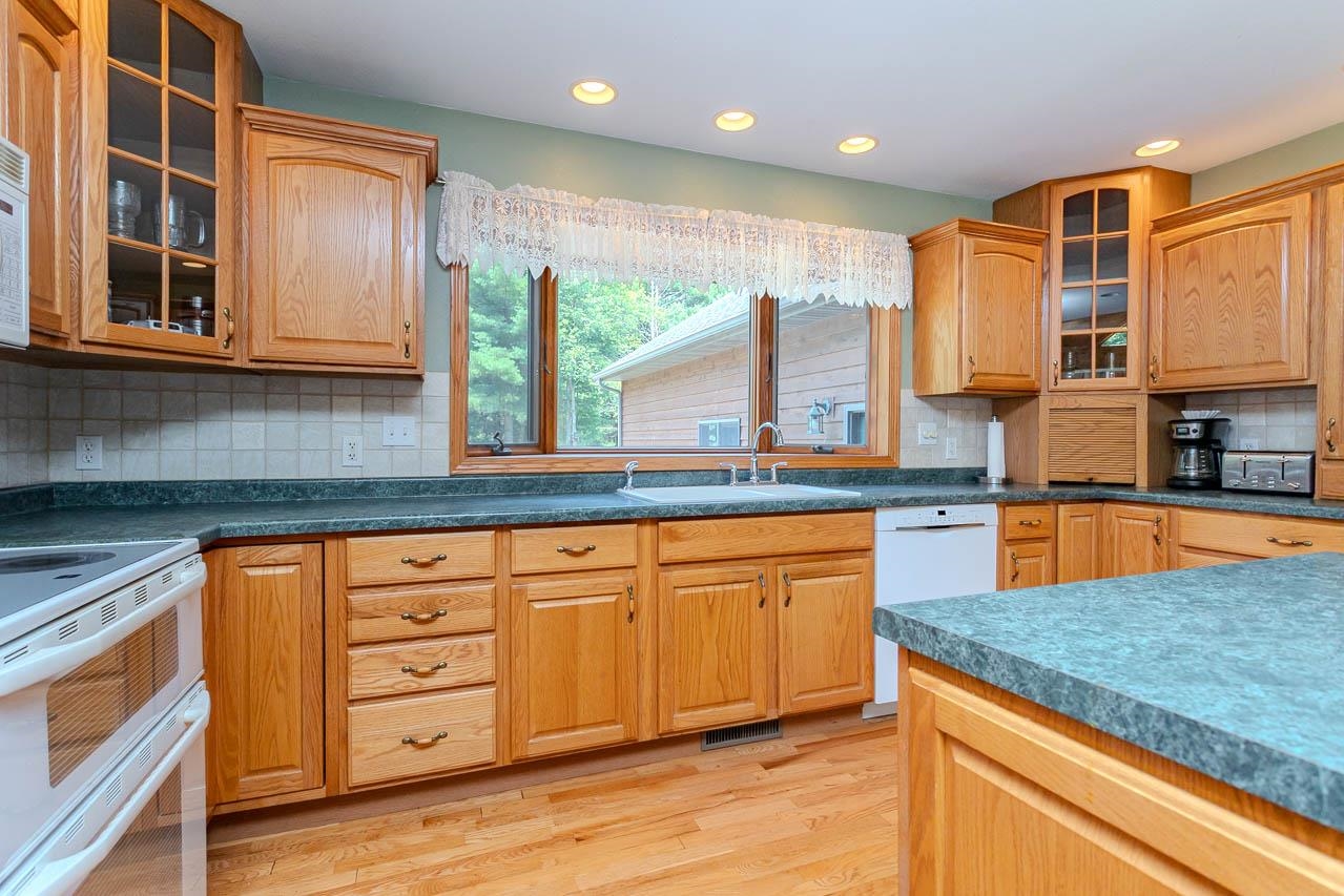 1904 Lea Road Property Photo 11