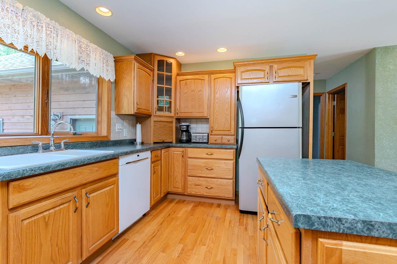 1904 Lea Road Property Photo 12