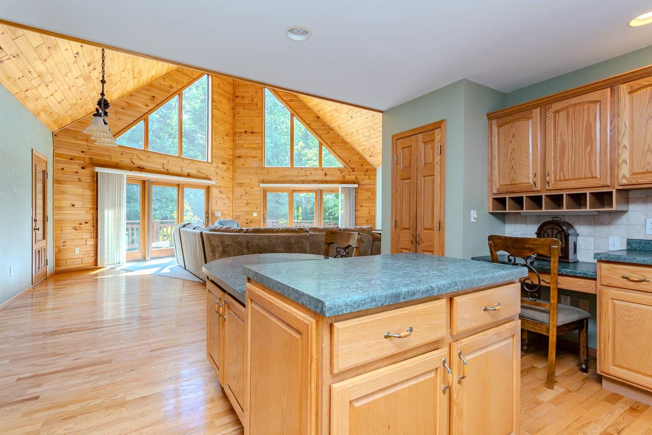 1904 Lea Road Property Photo 14