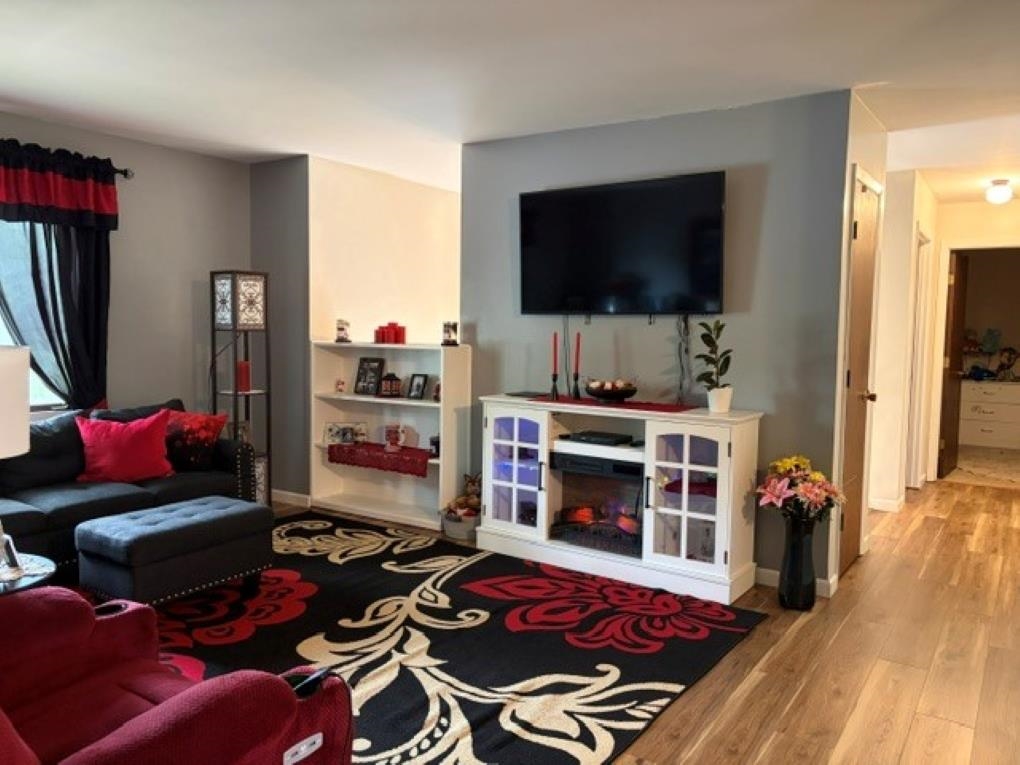 6002 Eric Street Property Photo 4