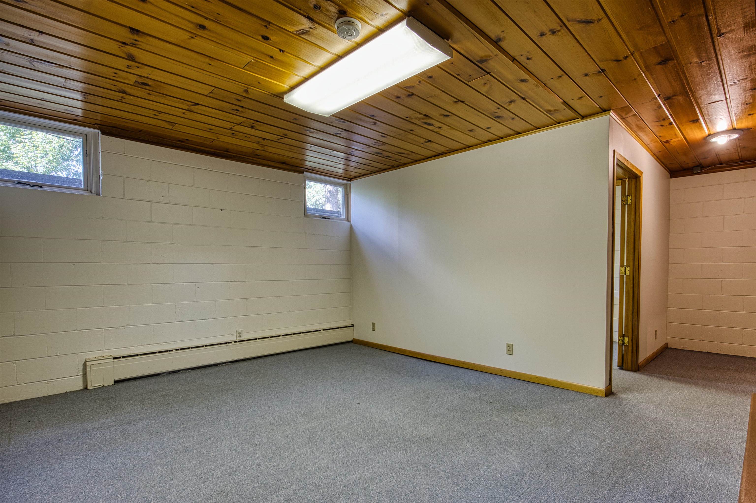 700 E Riverside Avenue Property Photo 38