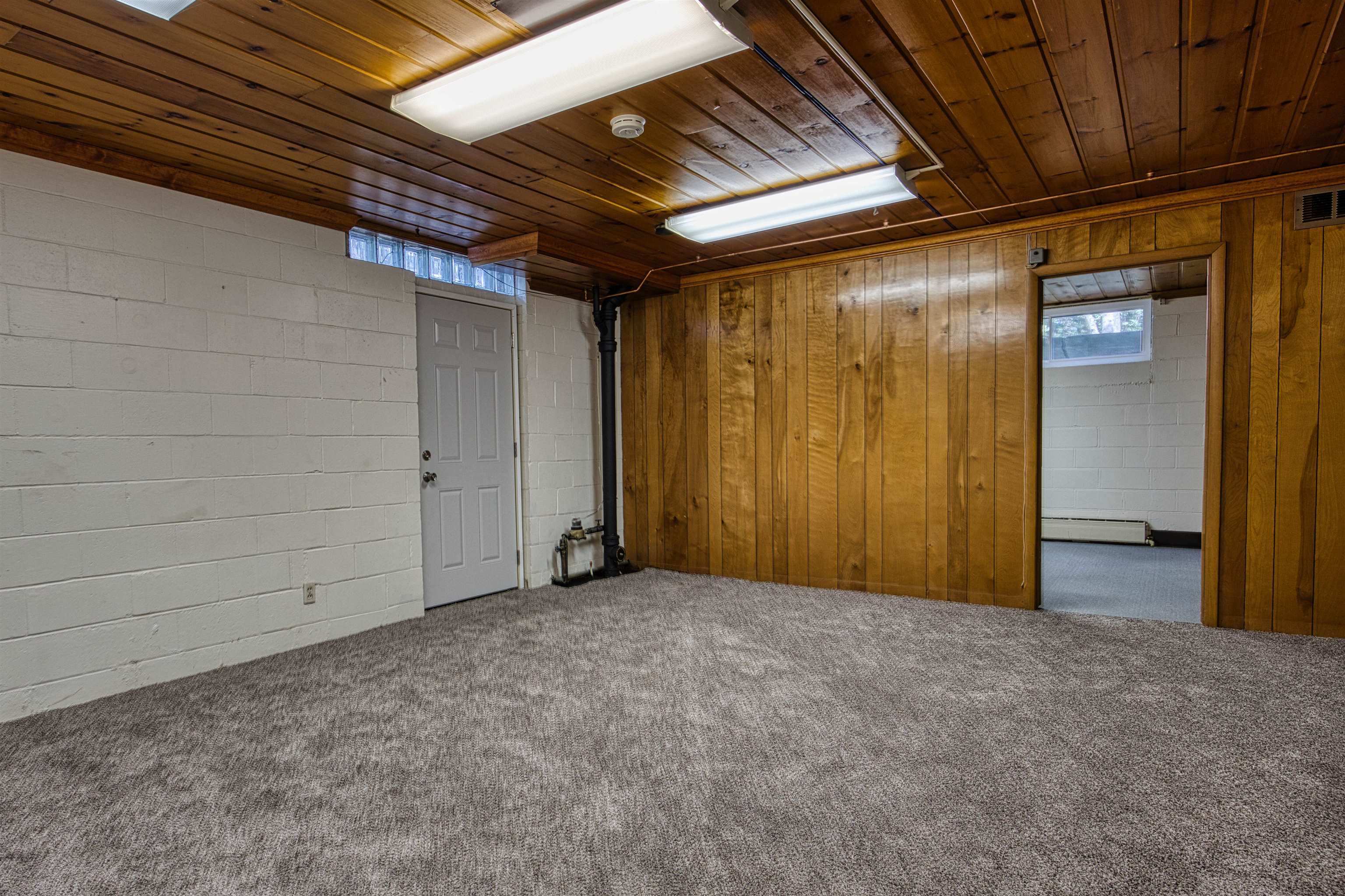 700 E Riverside Avenue Property Photo 40