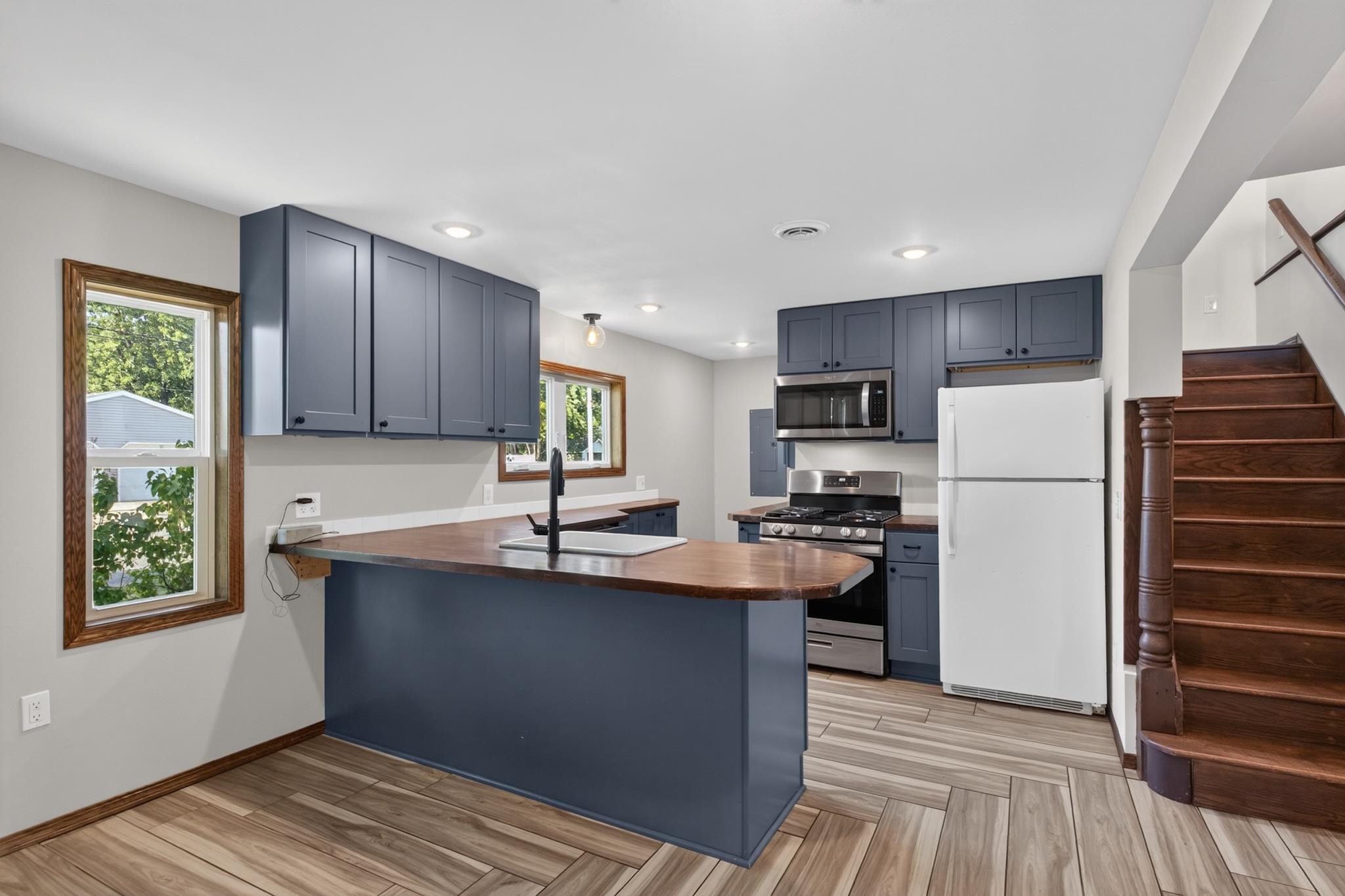 211 16th Street North Property Photo 5