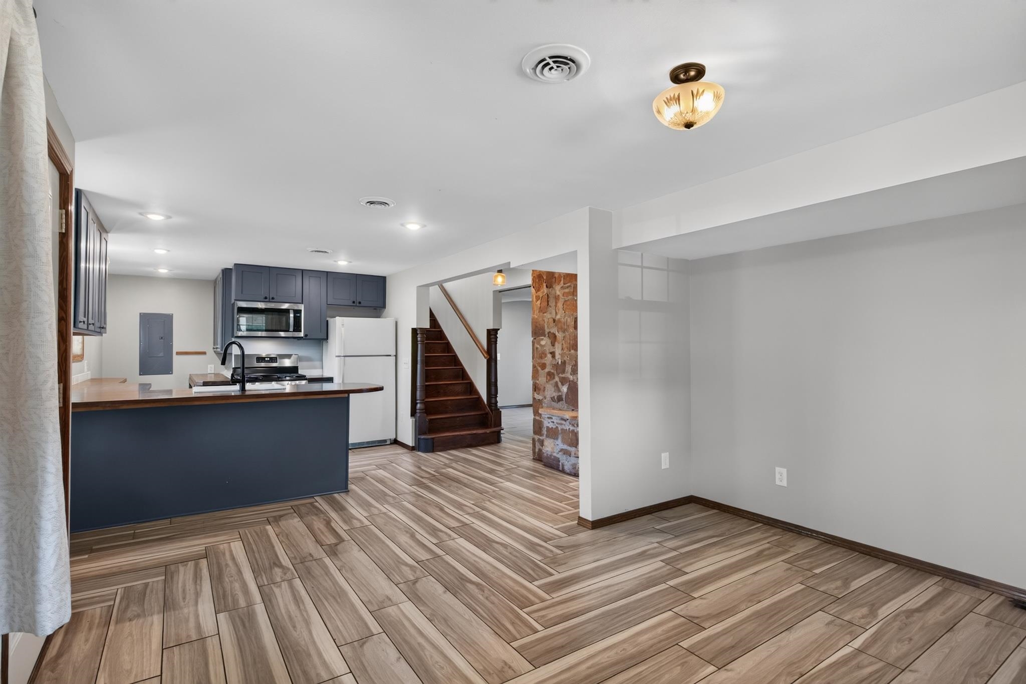 211 16th Street North Property Photo 10