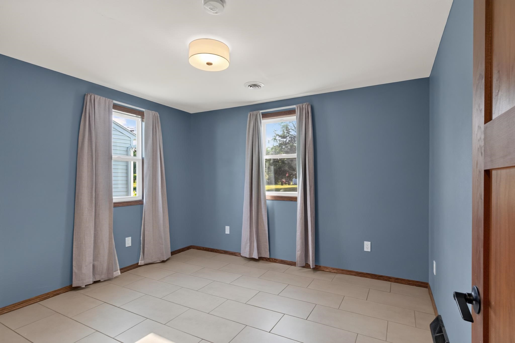 211 16th Street North Property Photo 14