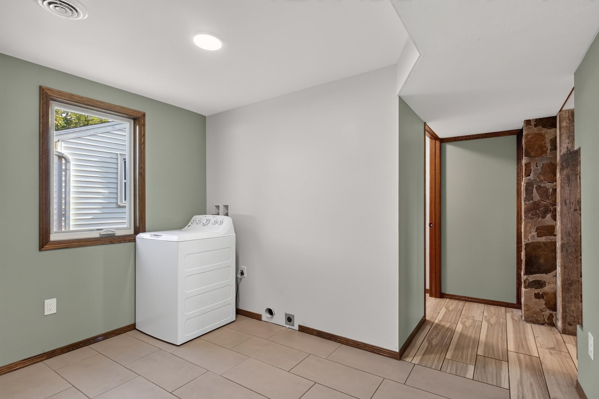 211 16th Street North Property Photo 30