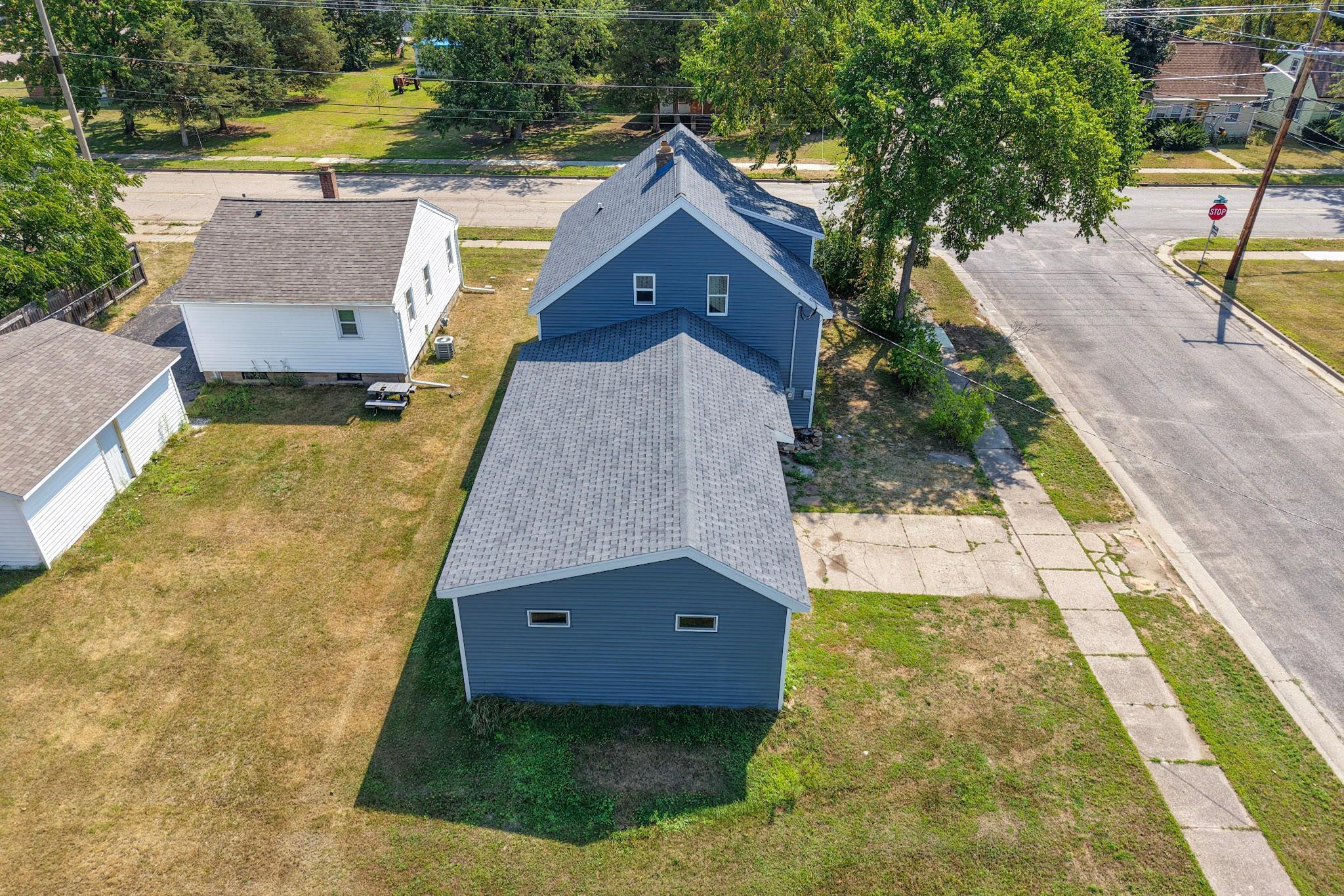 211 16th Street North Property Photo 42
