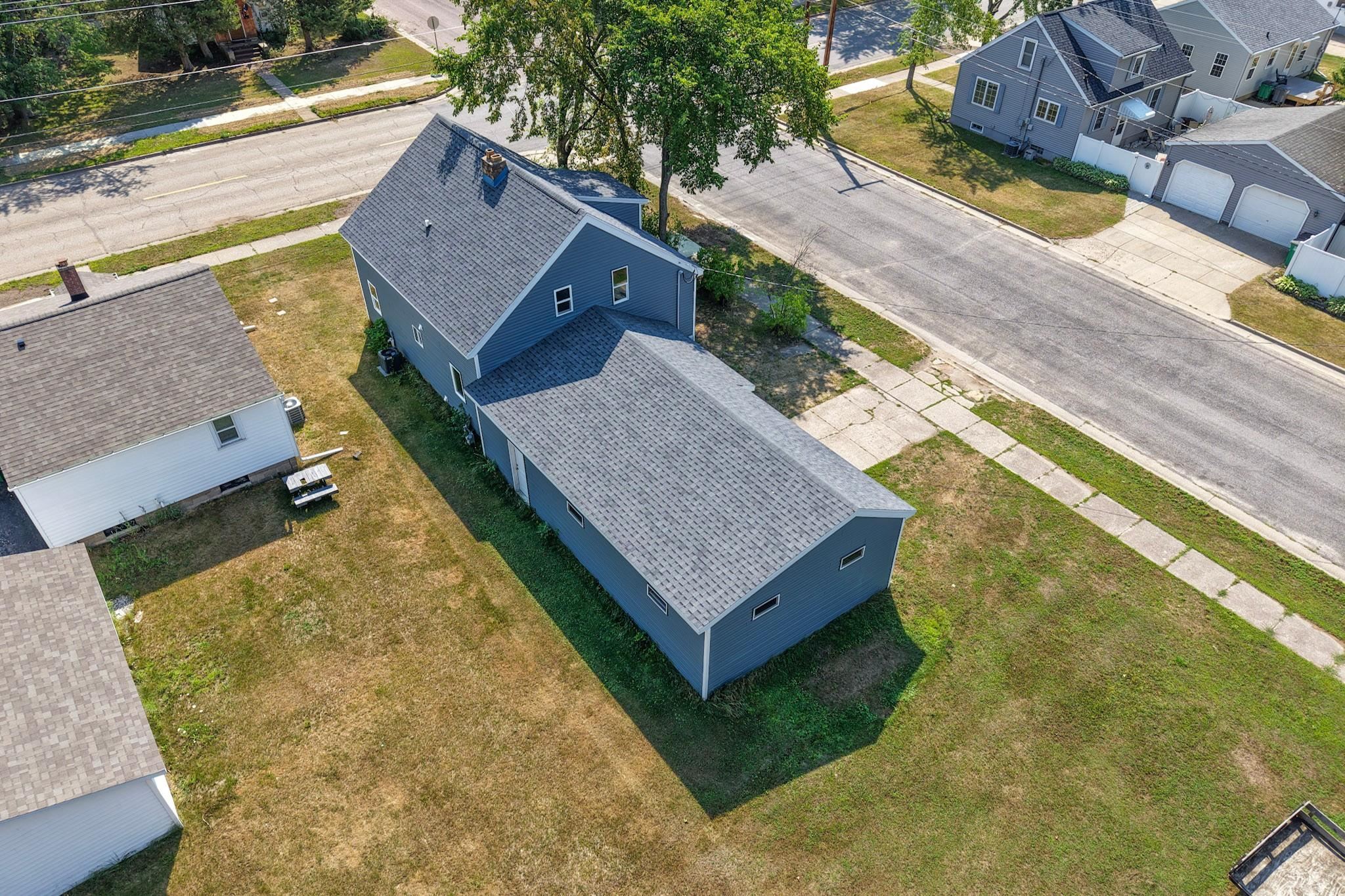 211 16th Street North Property Photo 43
