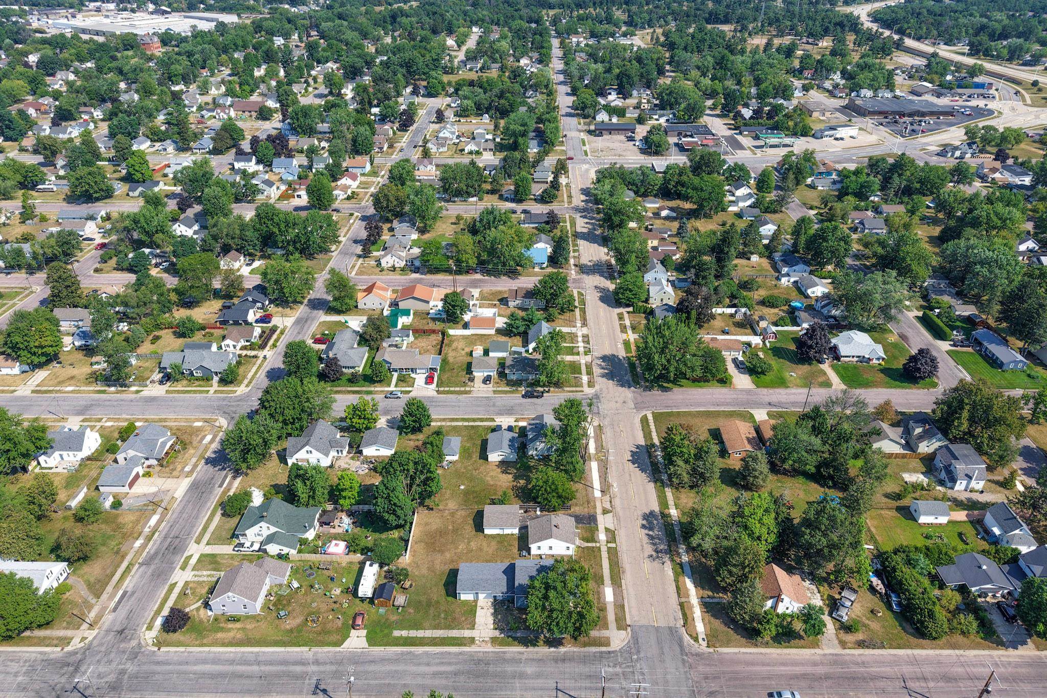 211 16th Street North Property Photo 48
