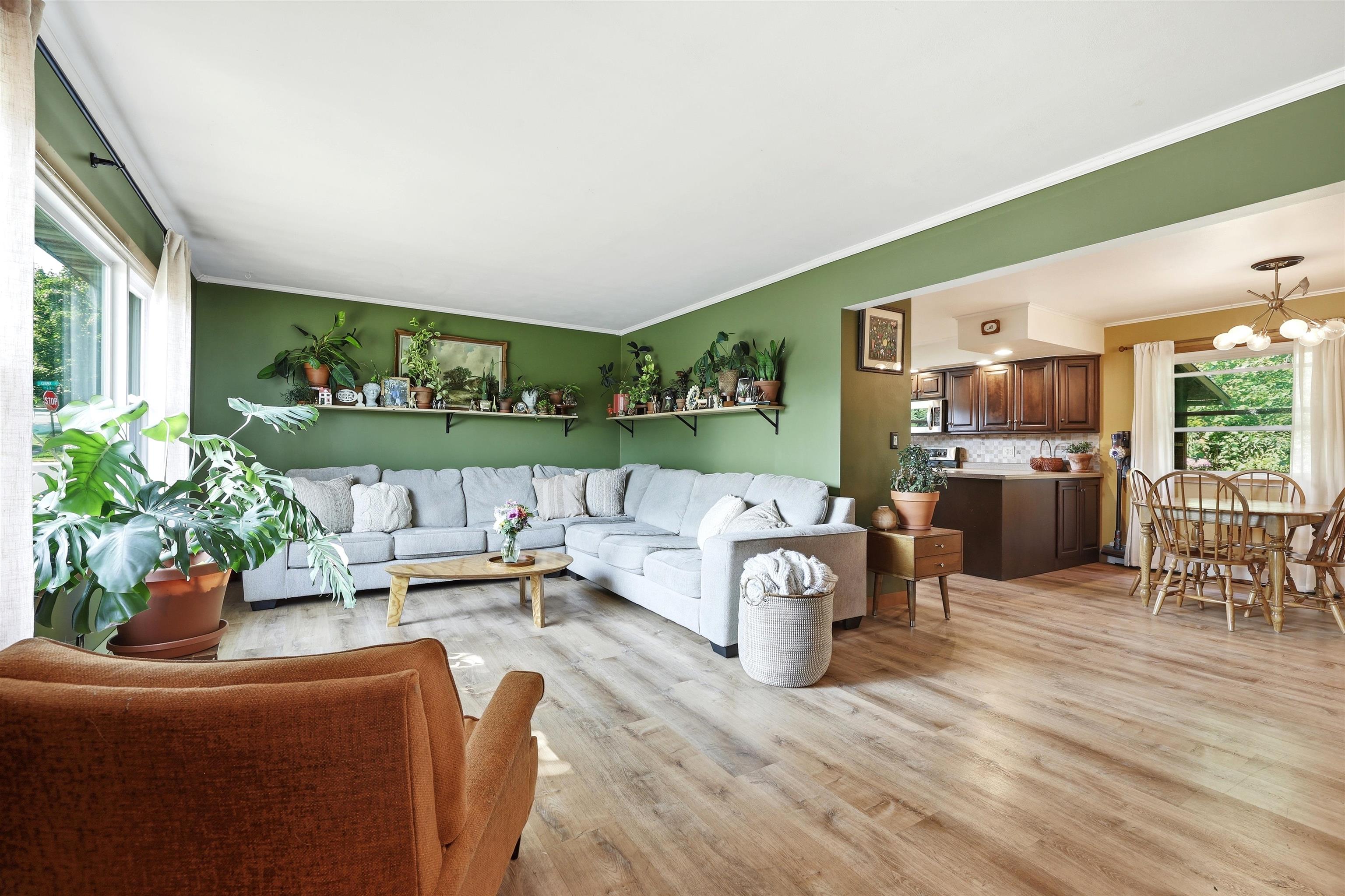 406 N 12th Avenue Property Photo 8