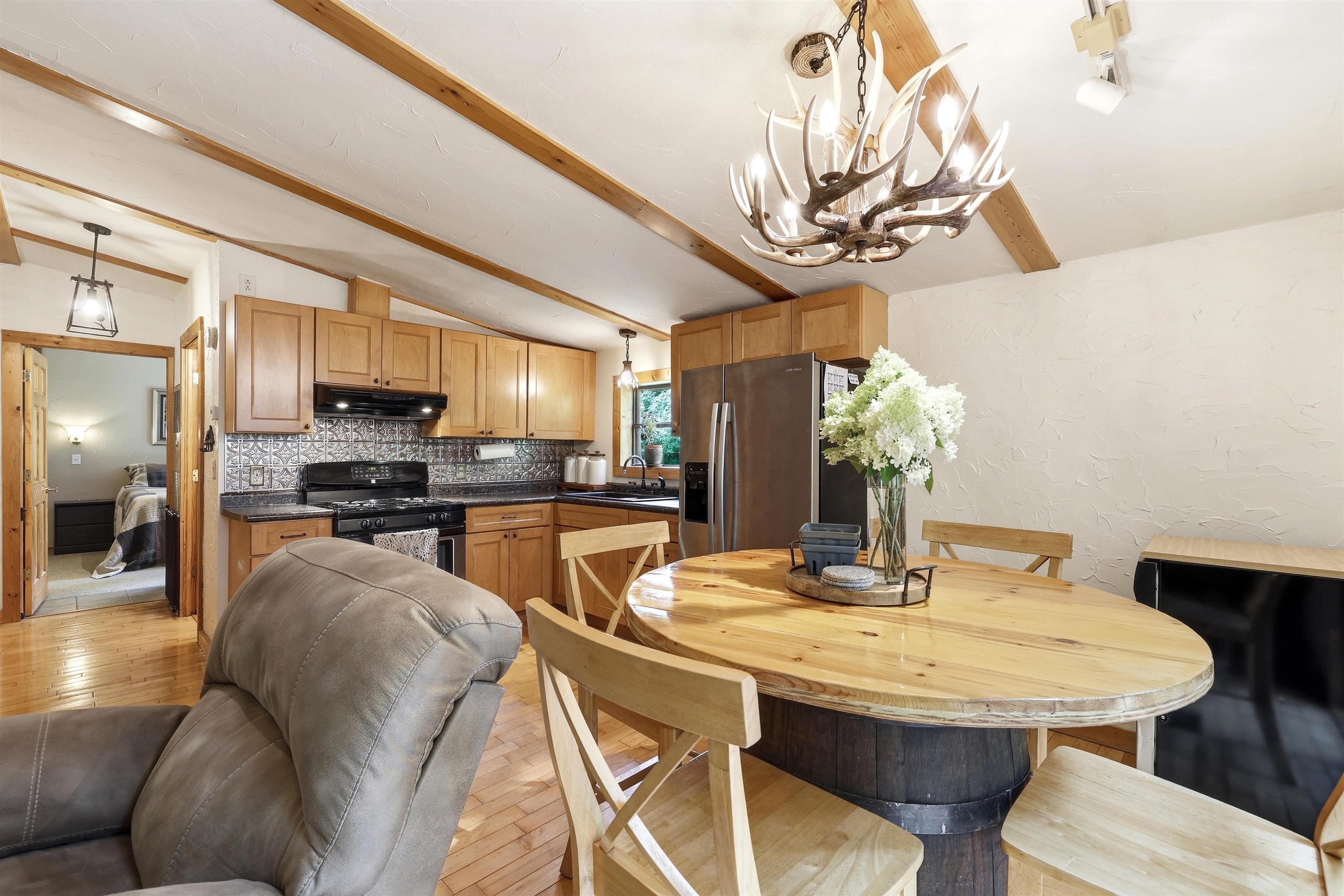 10264 State Highway 161 Property Photo 11
