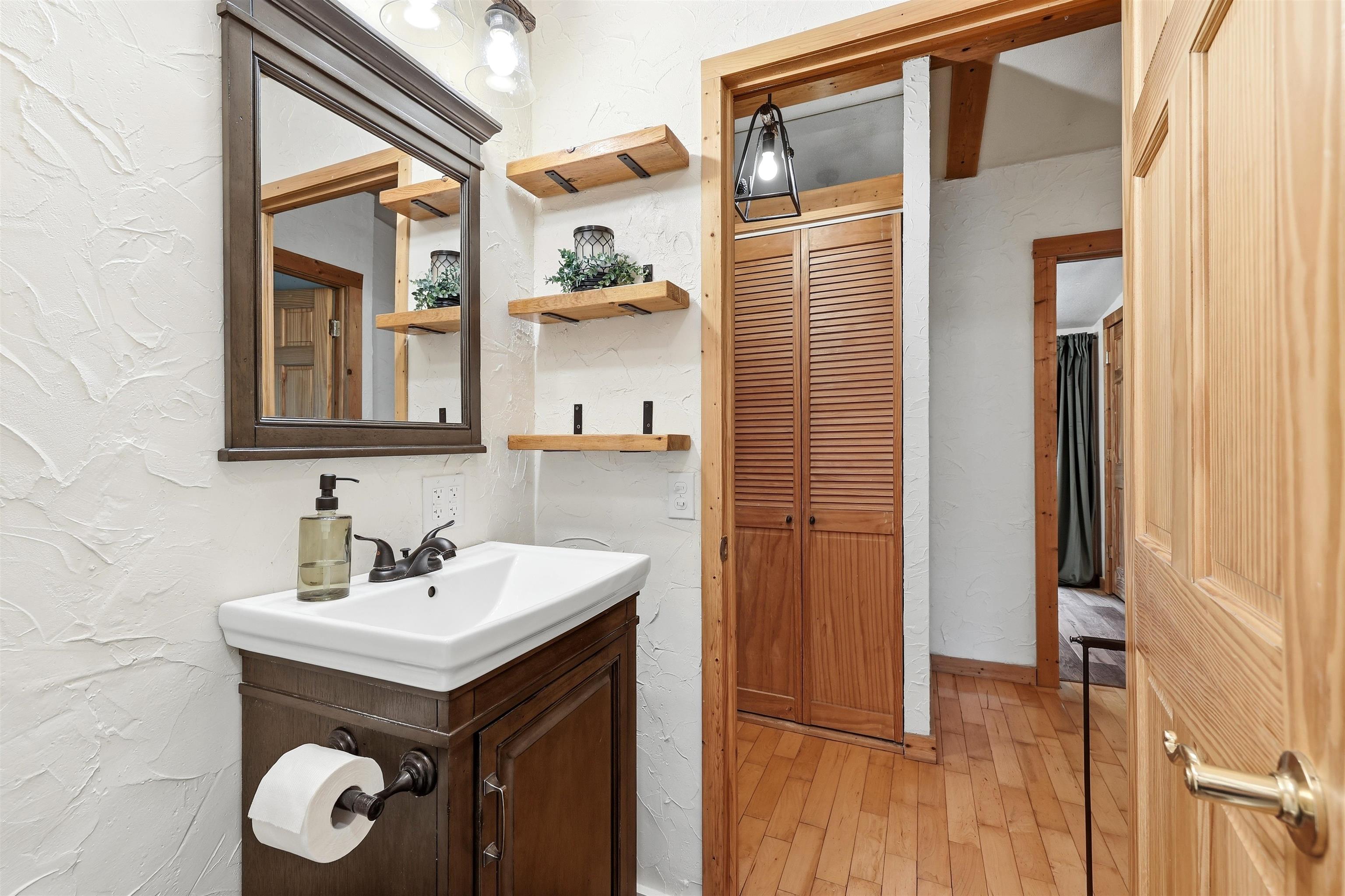 10264 State Highway 161 Property Photo 18