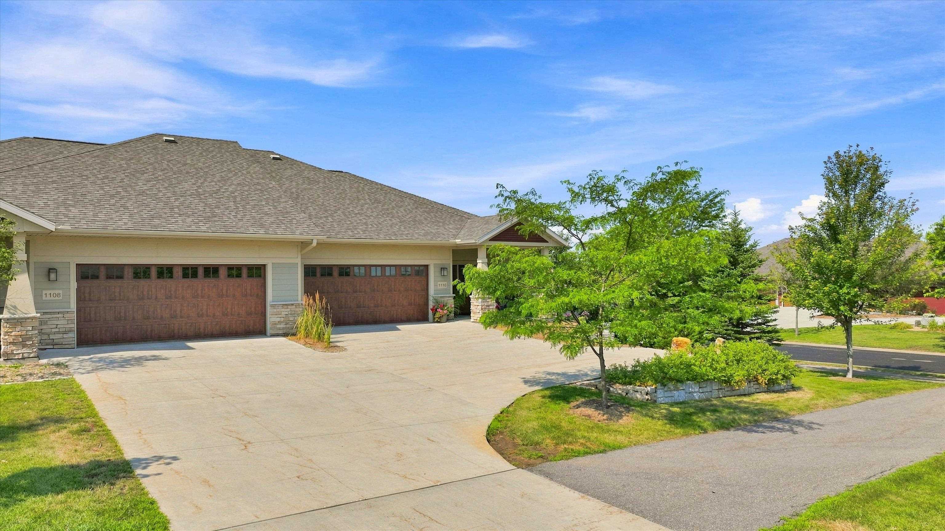 1110 Wildflower Drive Property Photo 4