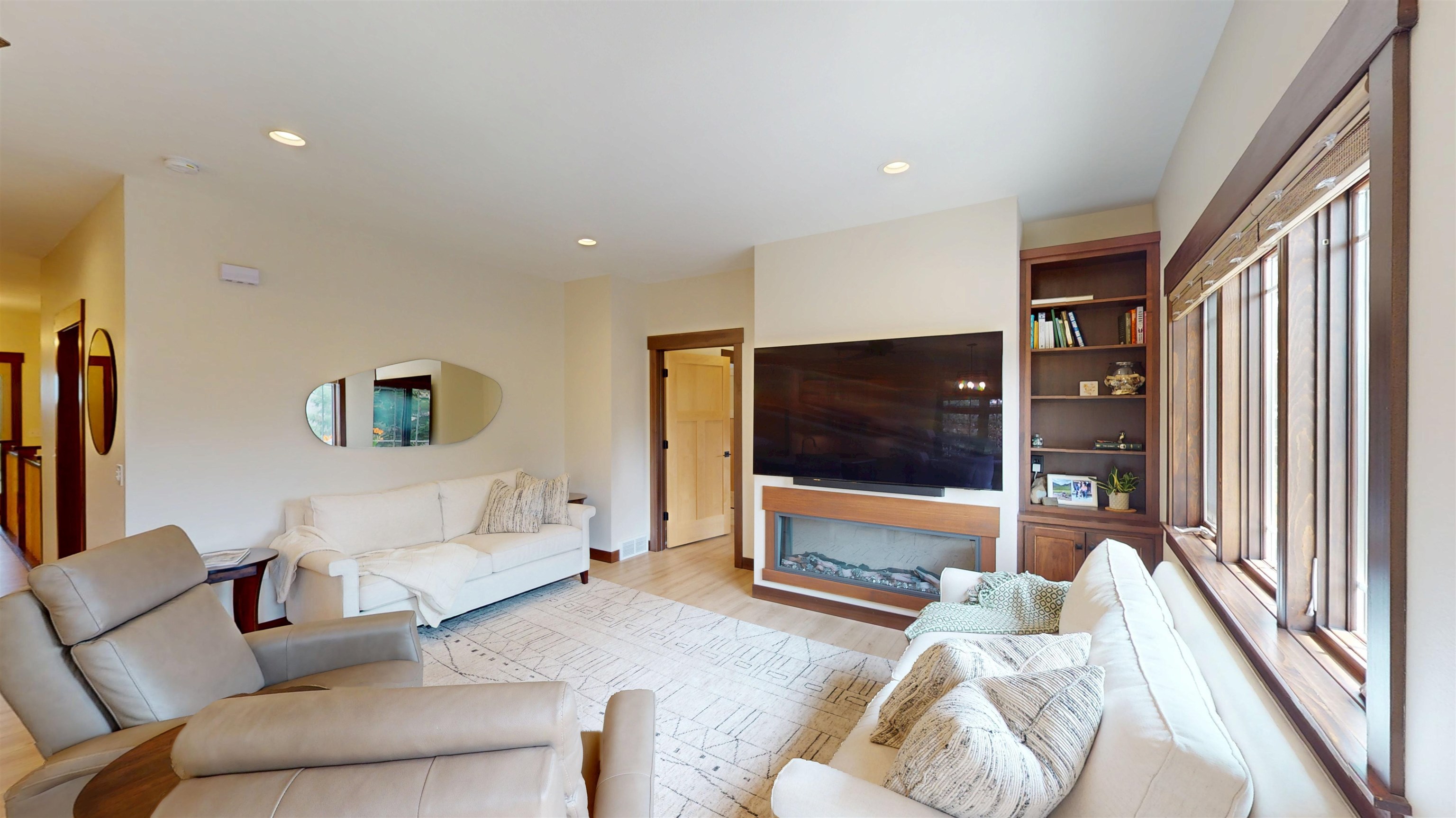 1110 Wildflower Drive Property Photo 15