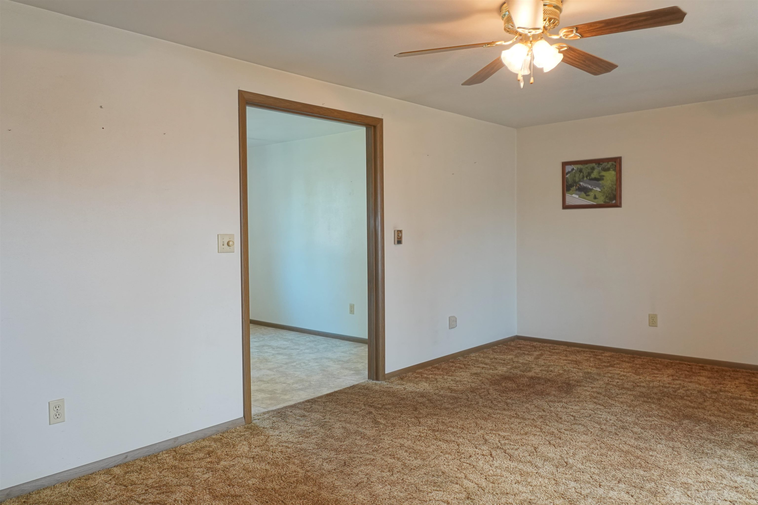 406 E Pine Street Property Photo 7