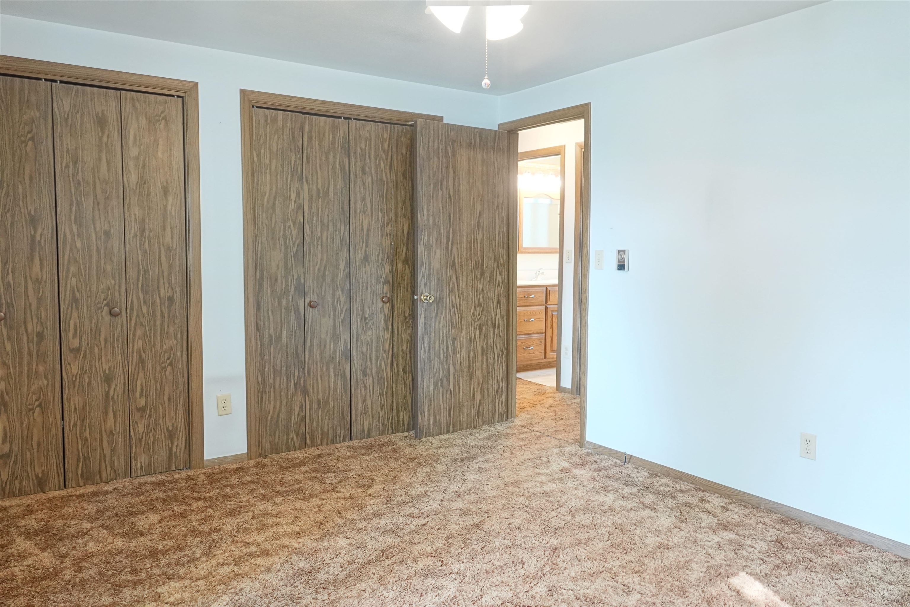 406 E Pine Street Property Photo 11
