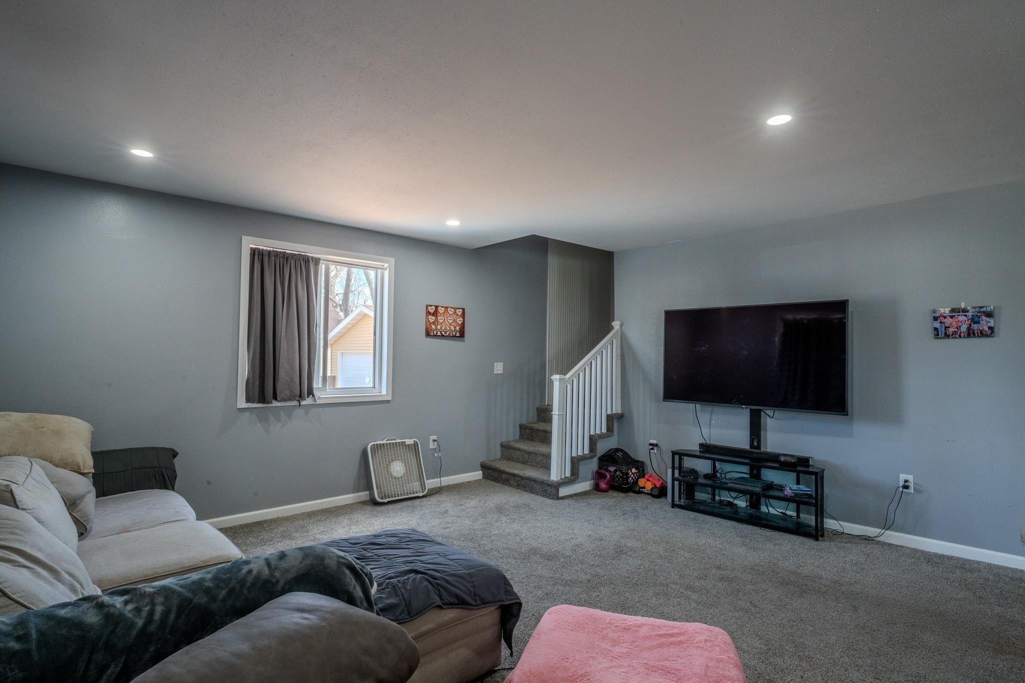 1013 9th Avenue Property Photo 6