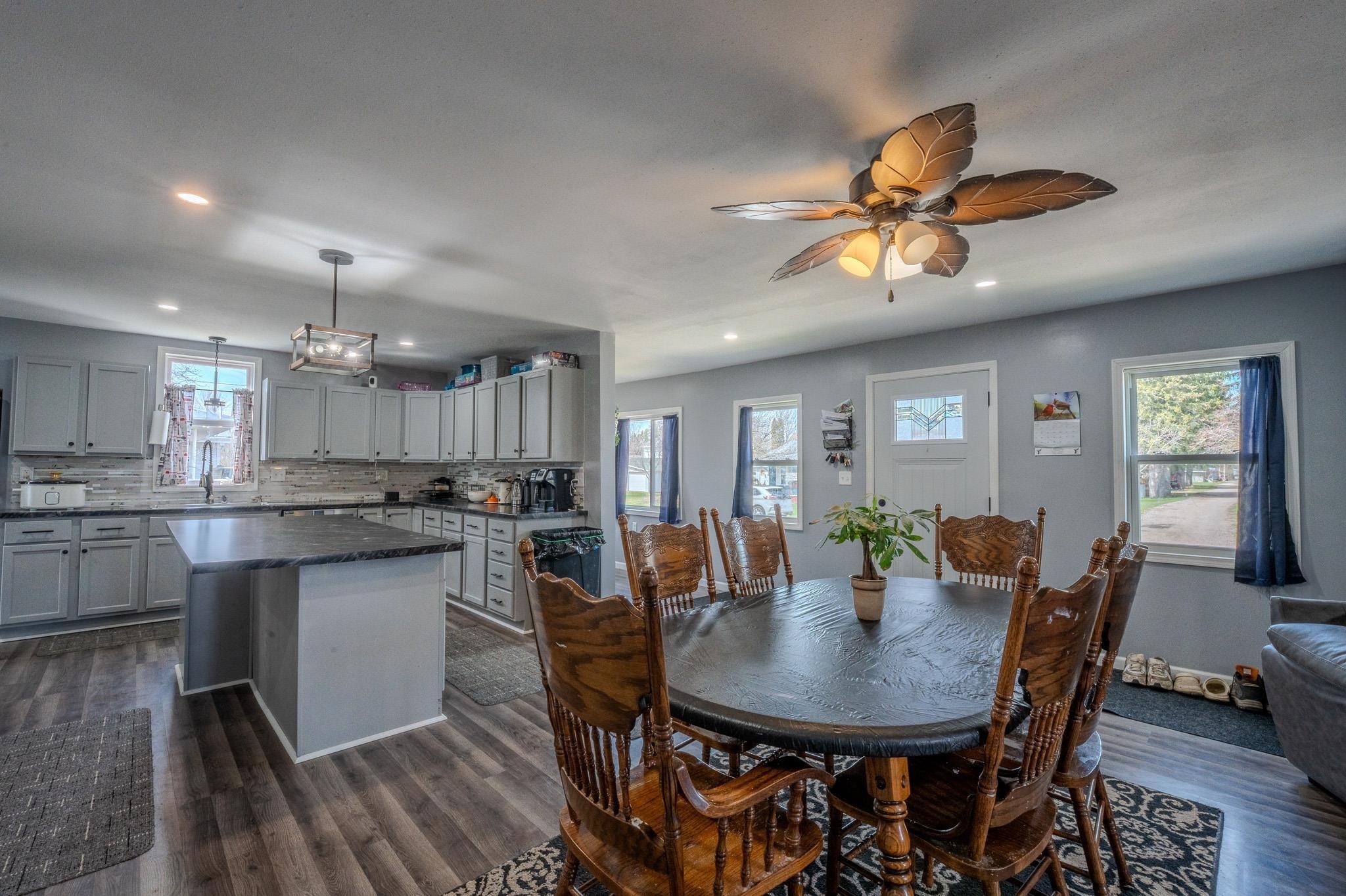 1013 9th Avenue Property Photo 8