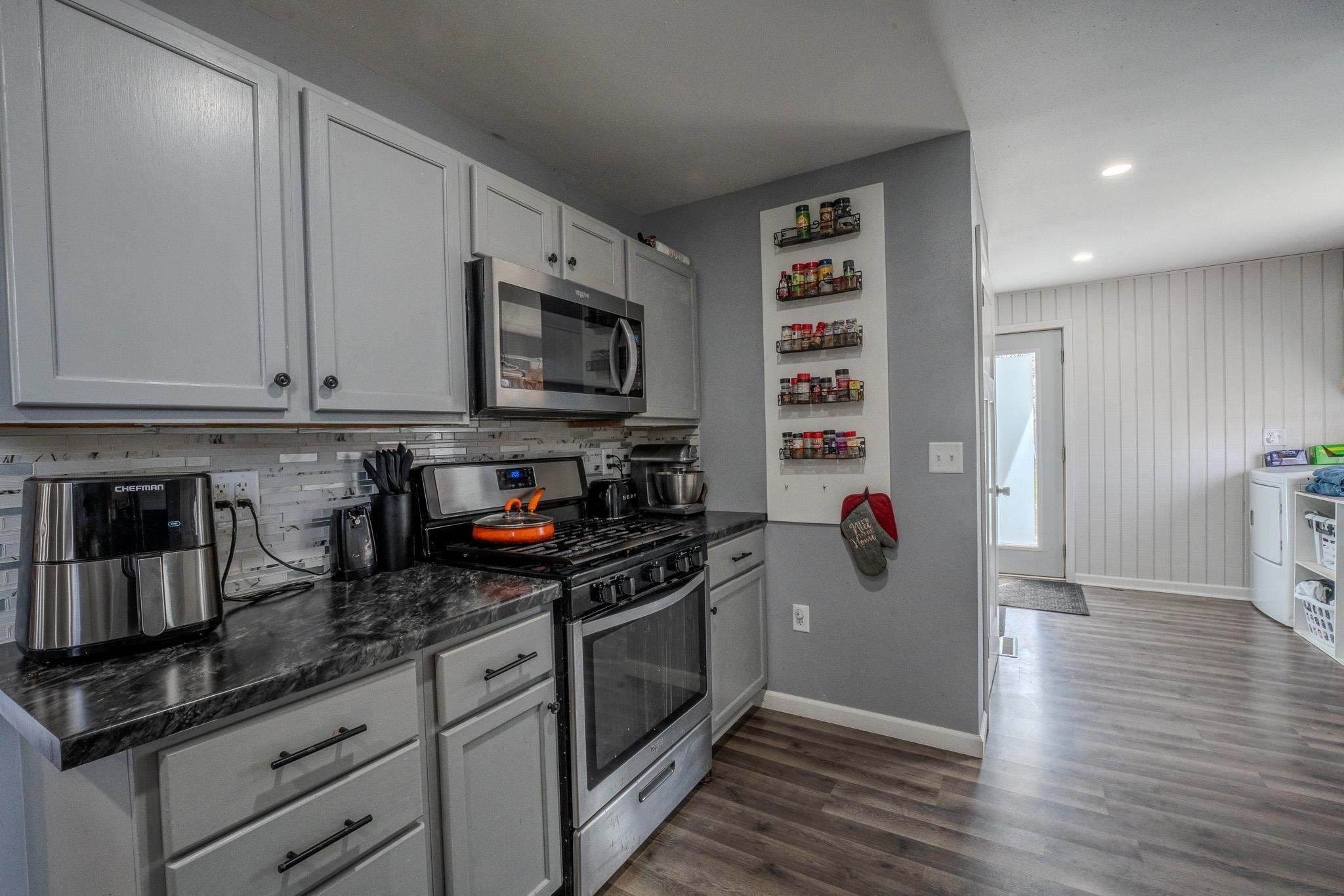 1013 9th Avenue Property Photo 14