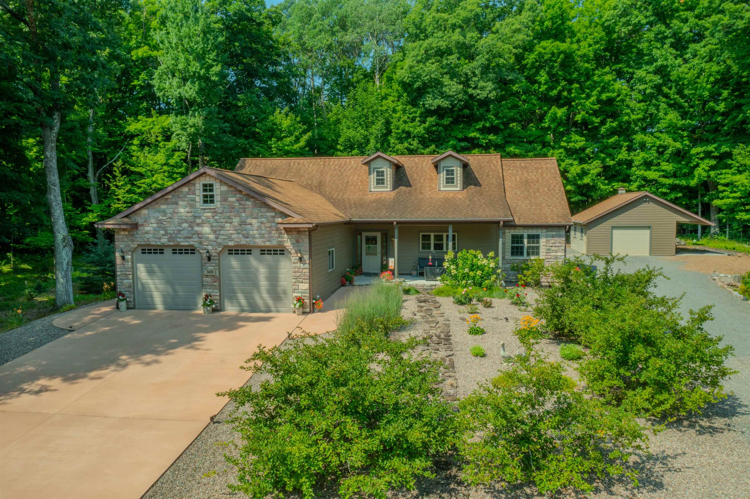309 Winnebago Avenue Property Photo 1