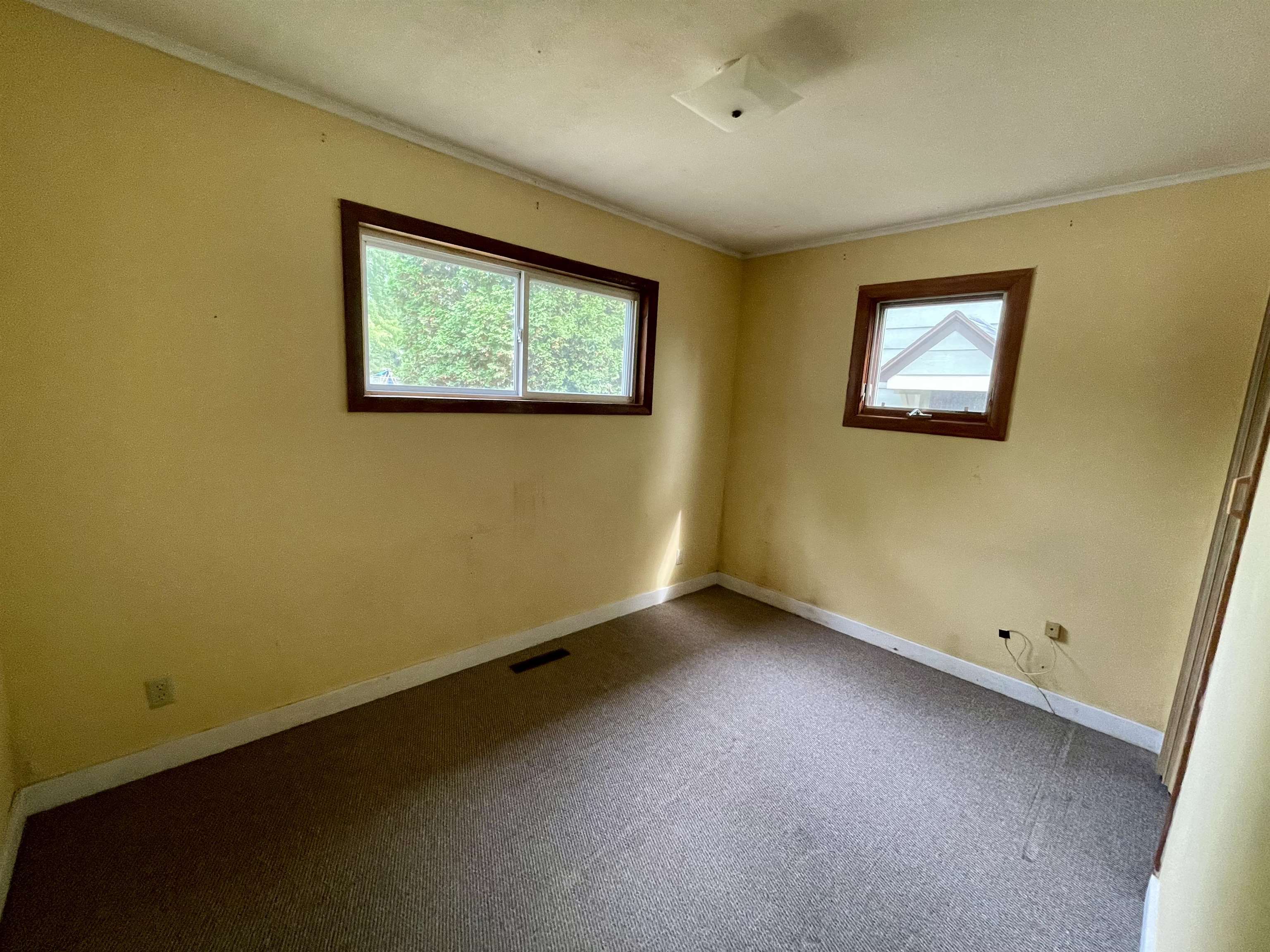 470 7th Avenue South Property Photo 16