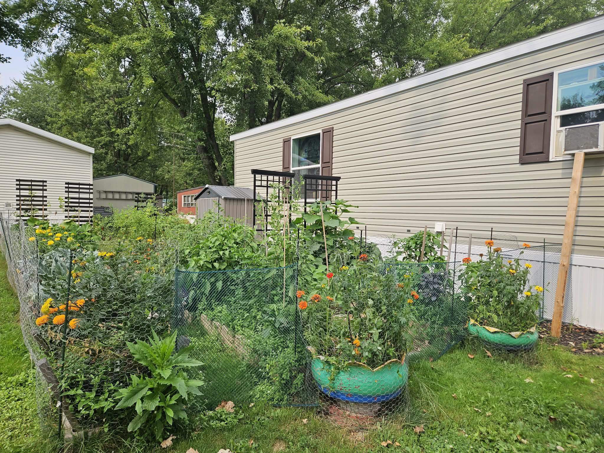 905 E Kalsched Street Property Photo 18