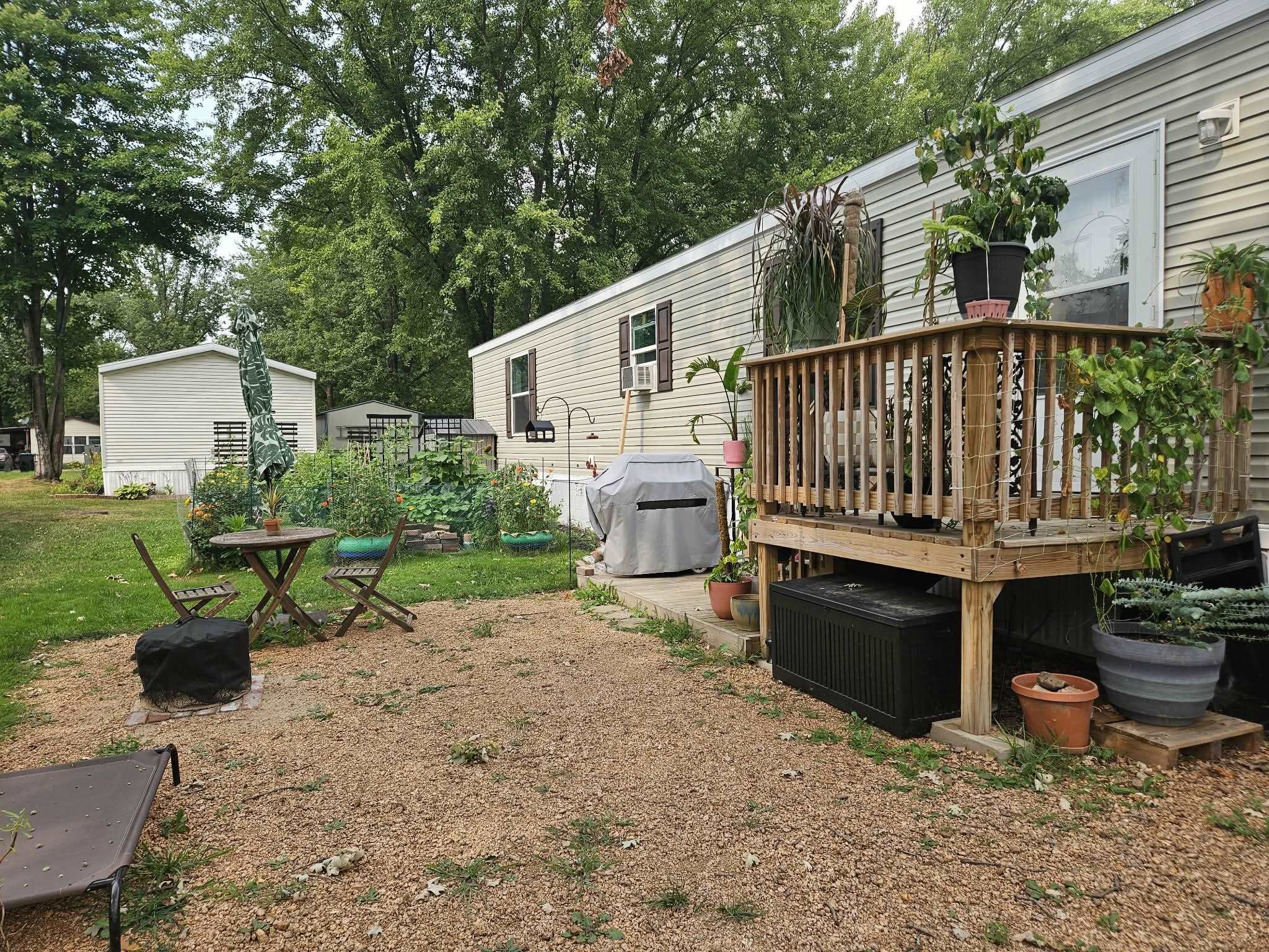 905 E Kalsched Street Property Photo 19
