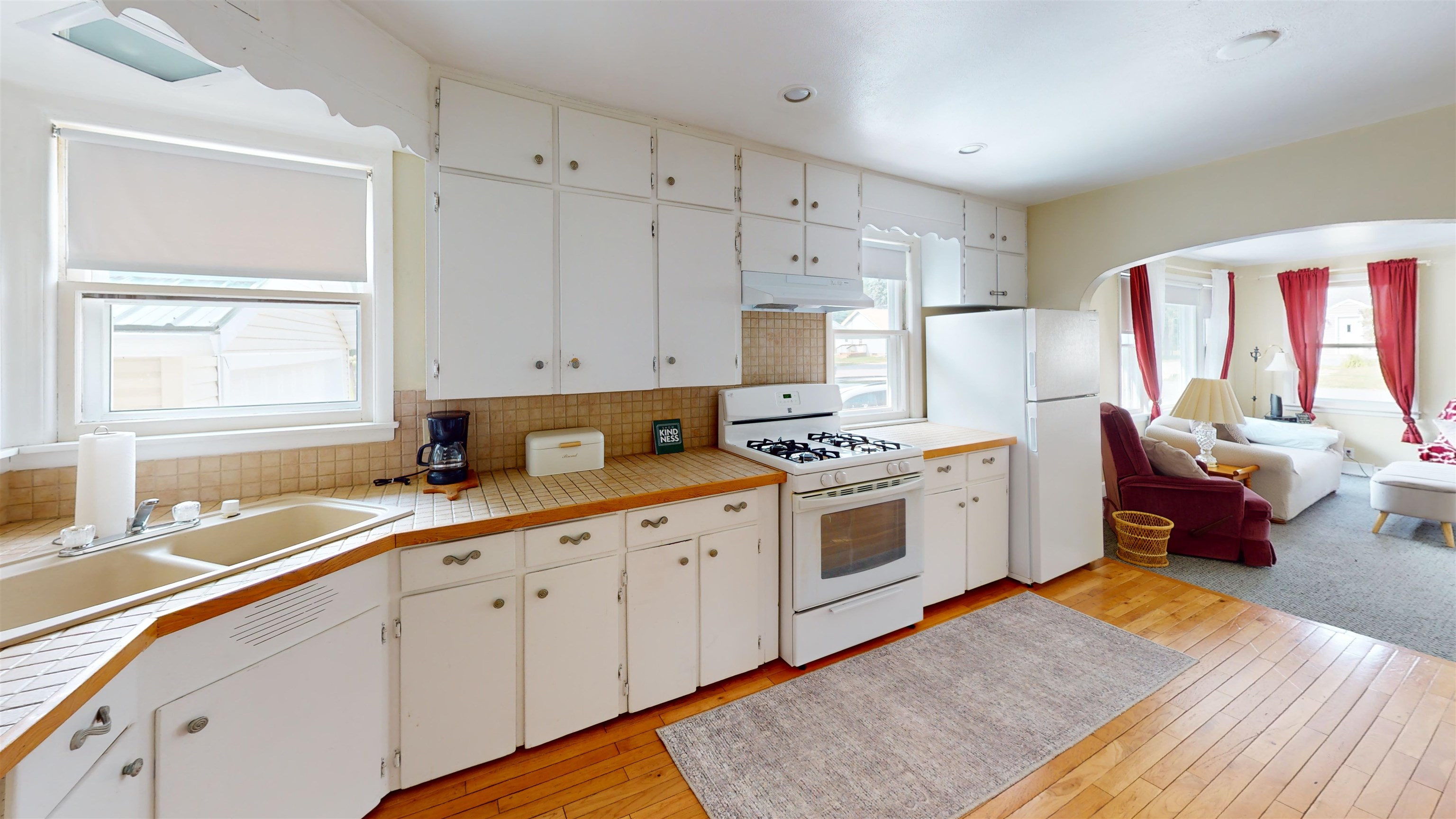 609 N Ash Avenue Property Photo 8