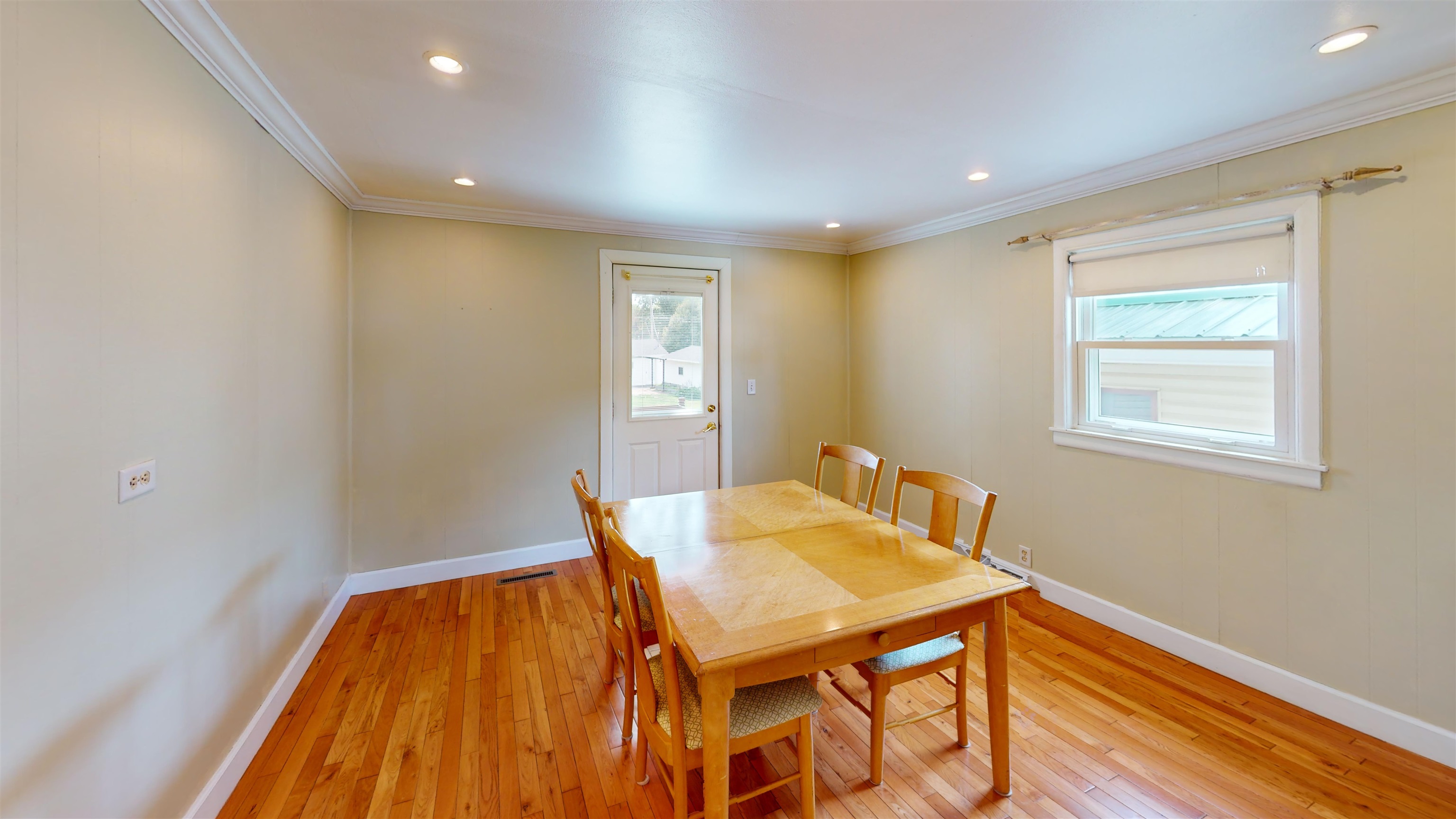 609 N Ash Avenue Property Photo 11