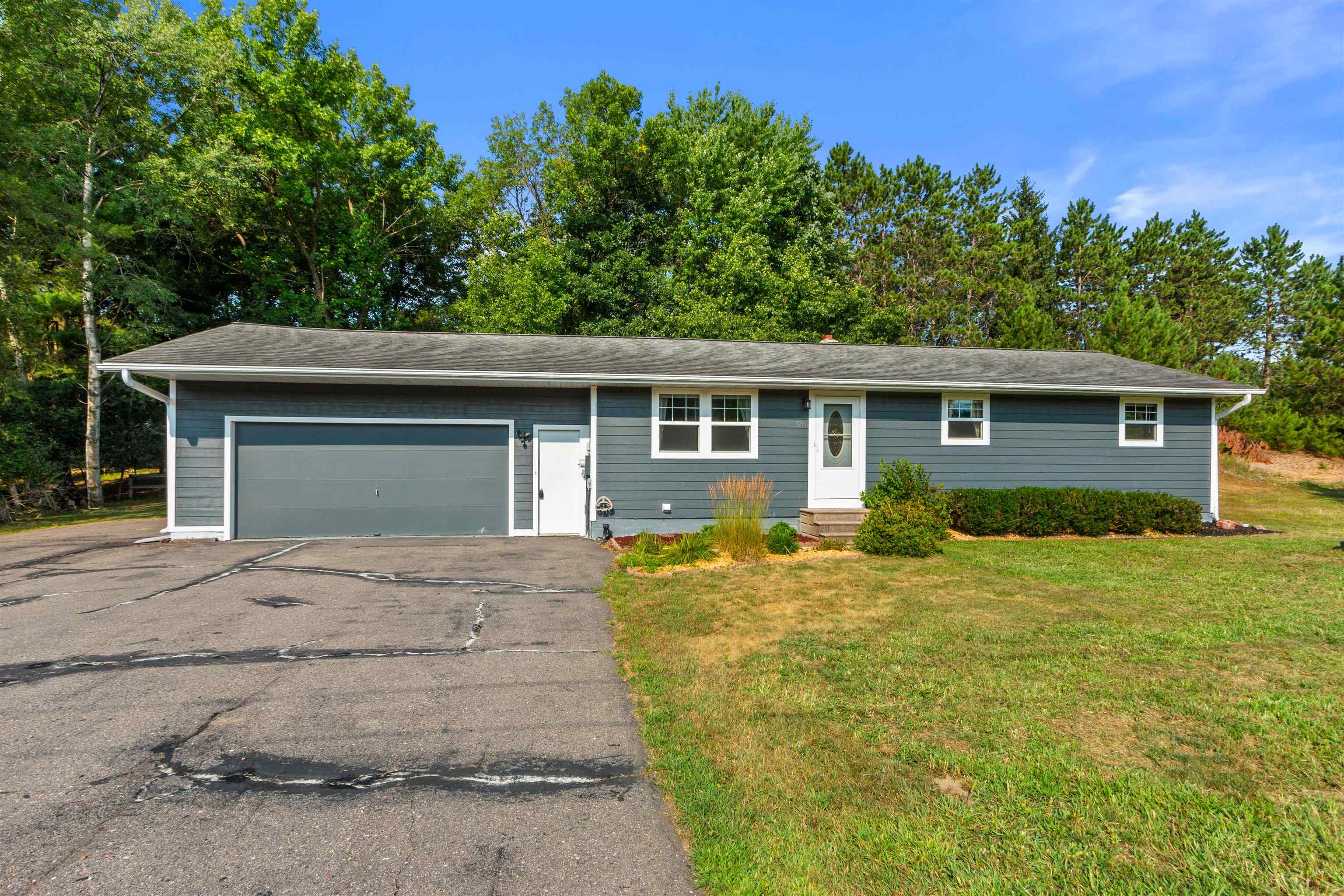 3206 Cecil Street Property Photo 1