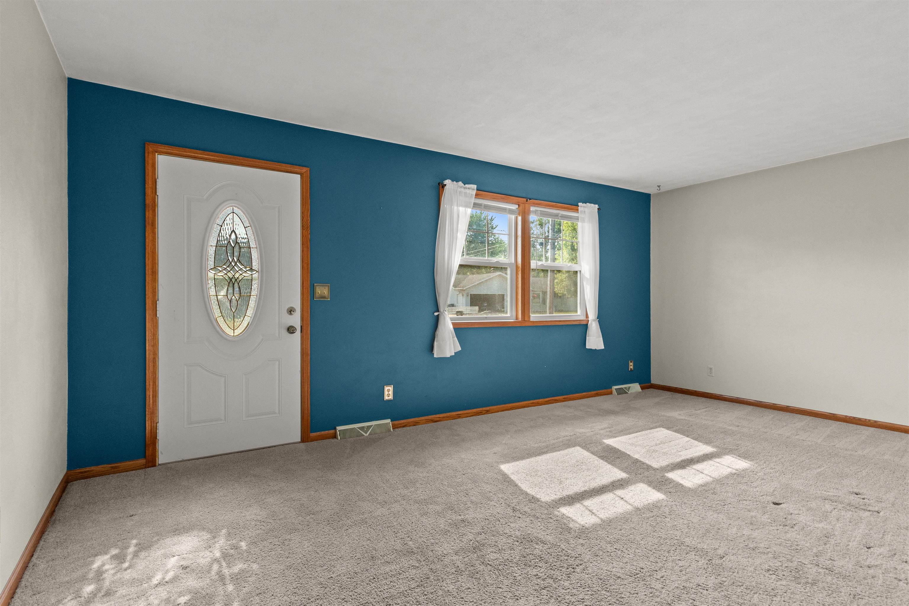 3206 Cecil Street Property Photo 4