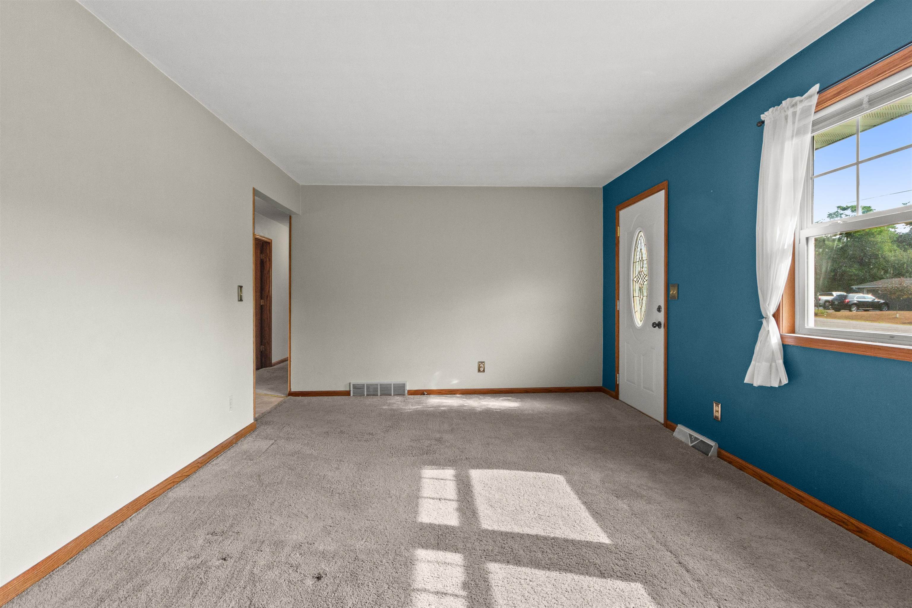 3206 Cecil Street Property Photo 6