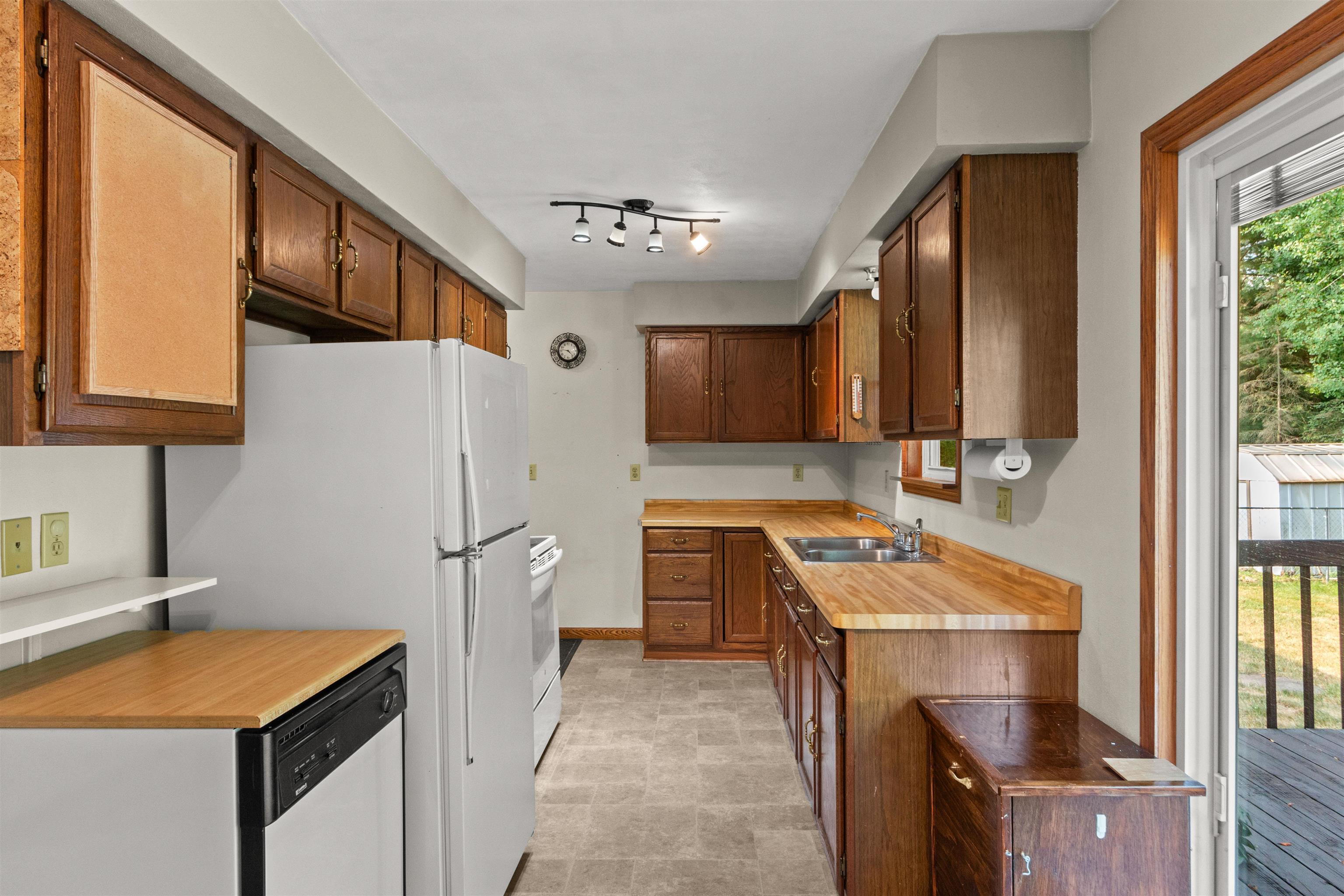 3206 Cecil Street Property Photo 12
