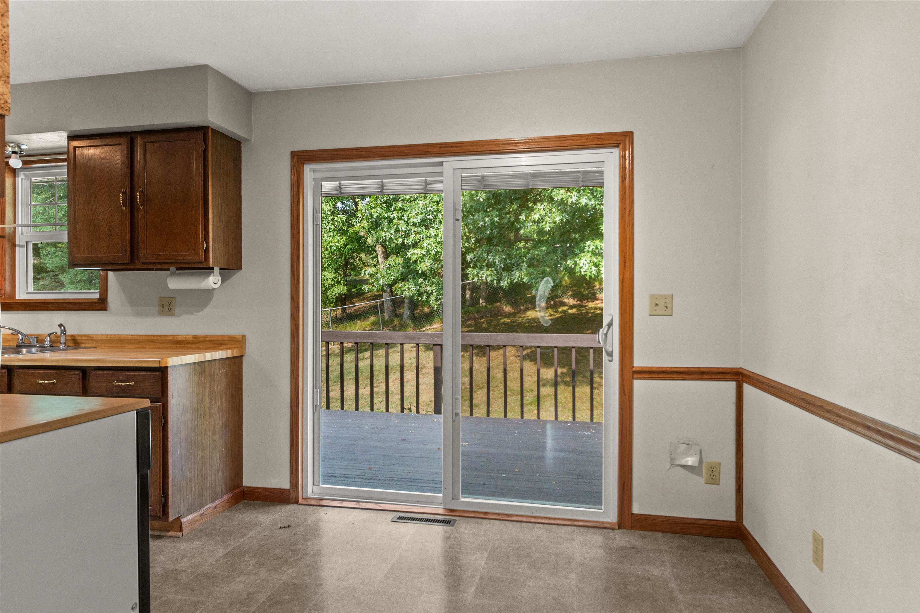 3206 Cecil Street Property Photo 13