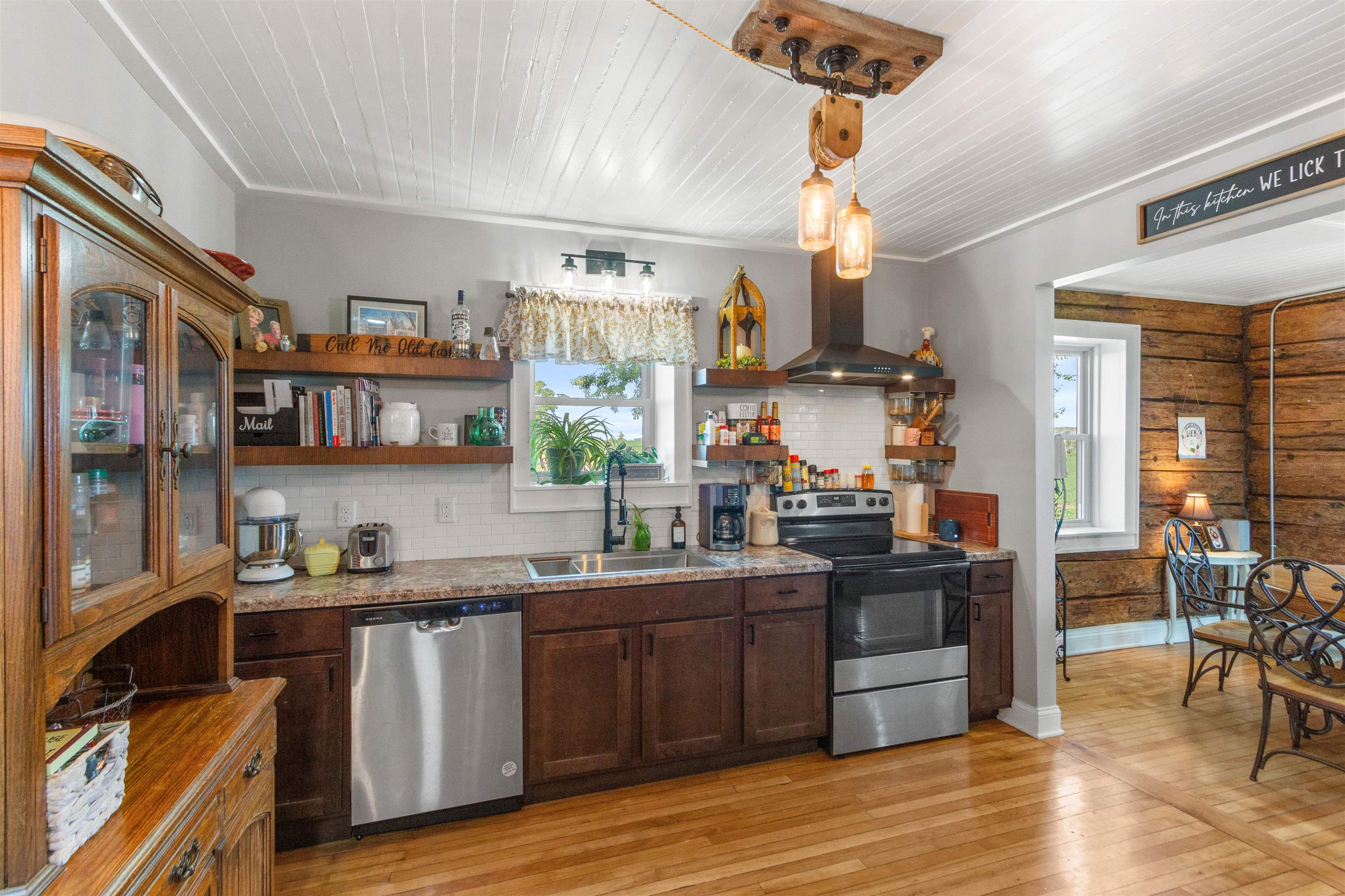 W3797 Landstad Road Property Photo 4