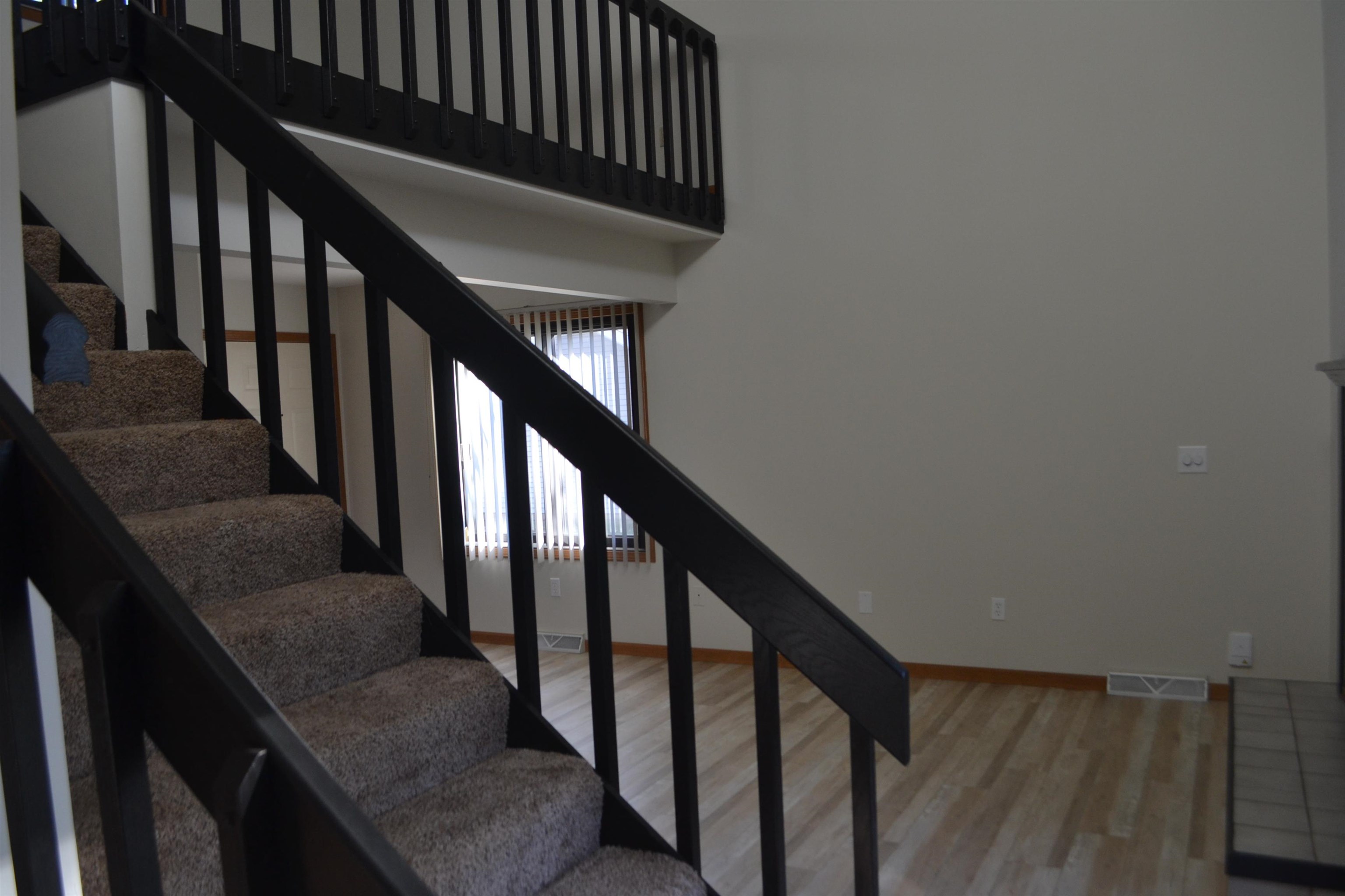 3207 Eau Claire Avenue Property Photo 9