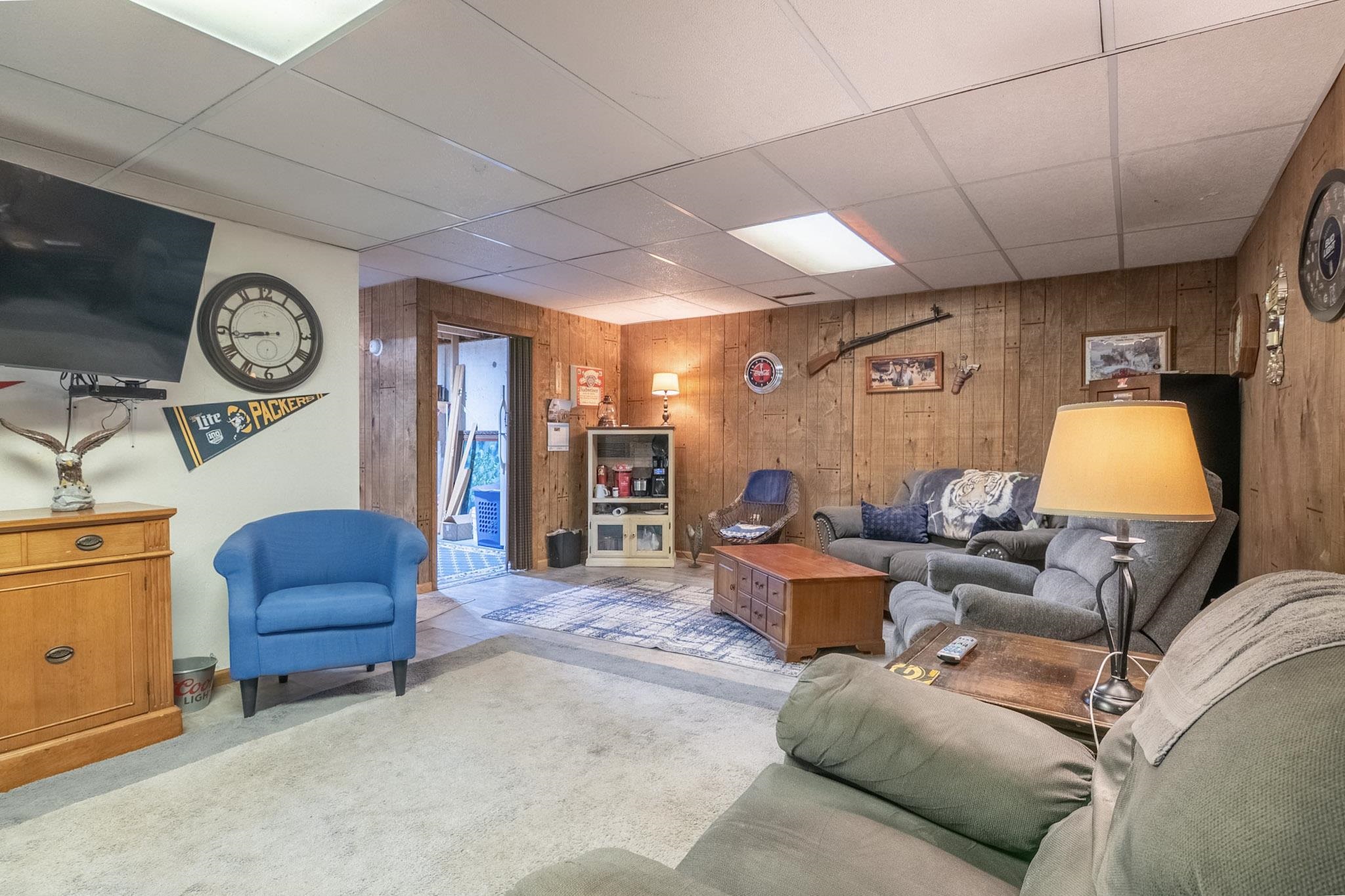565 Pine Street Property Photo 21