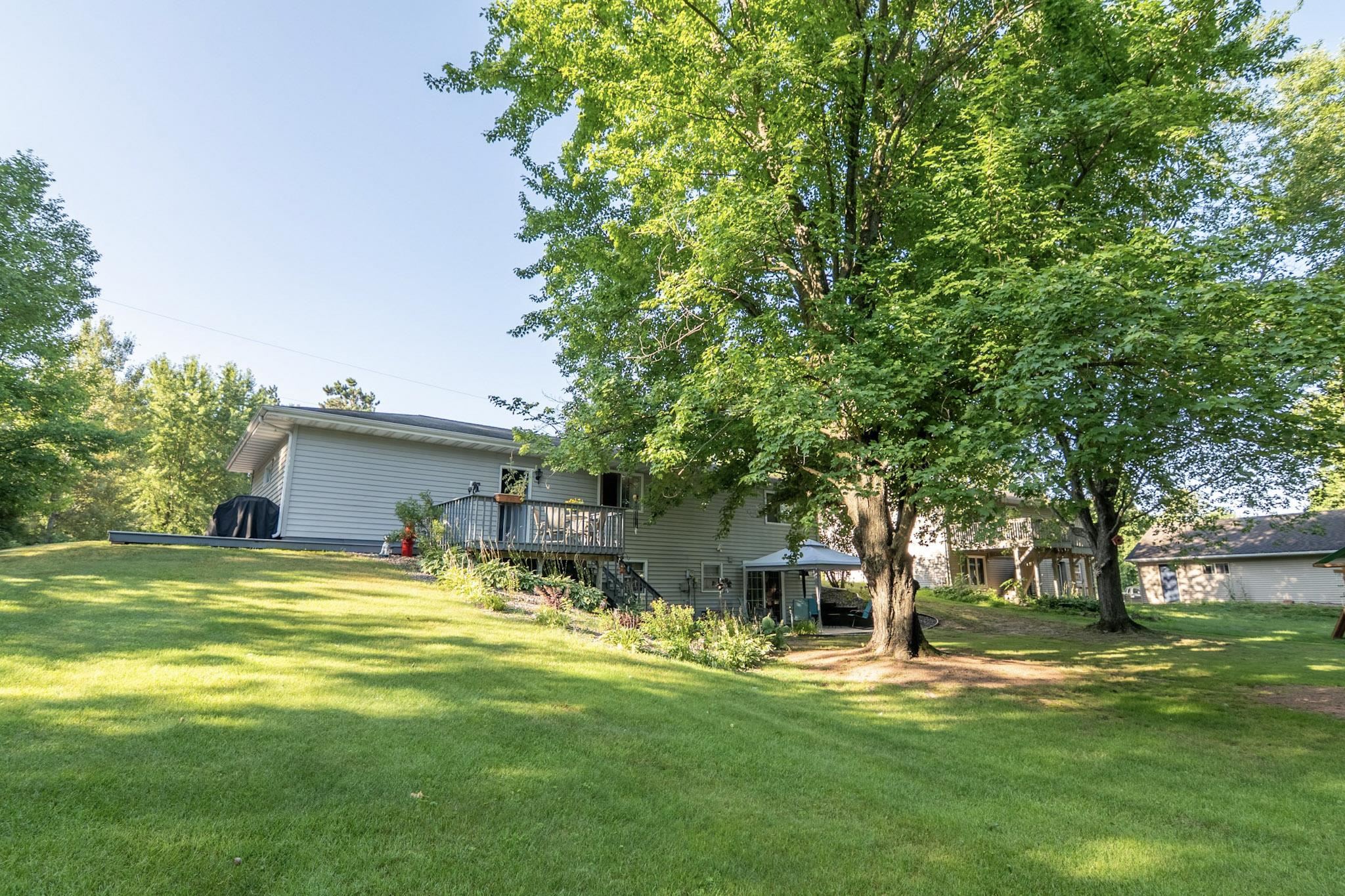 565 Pine Street Property Photo 25