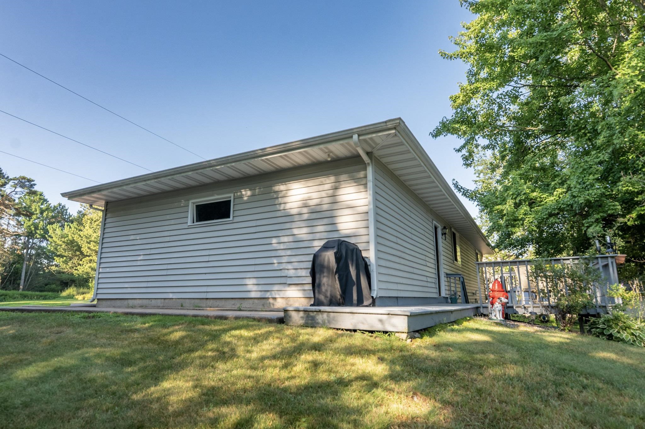 565 Pine Street Property Photo 27