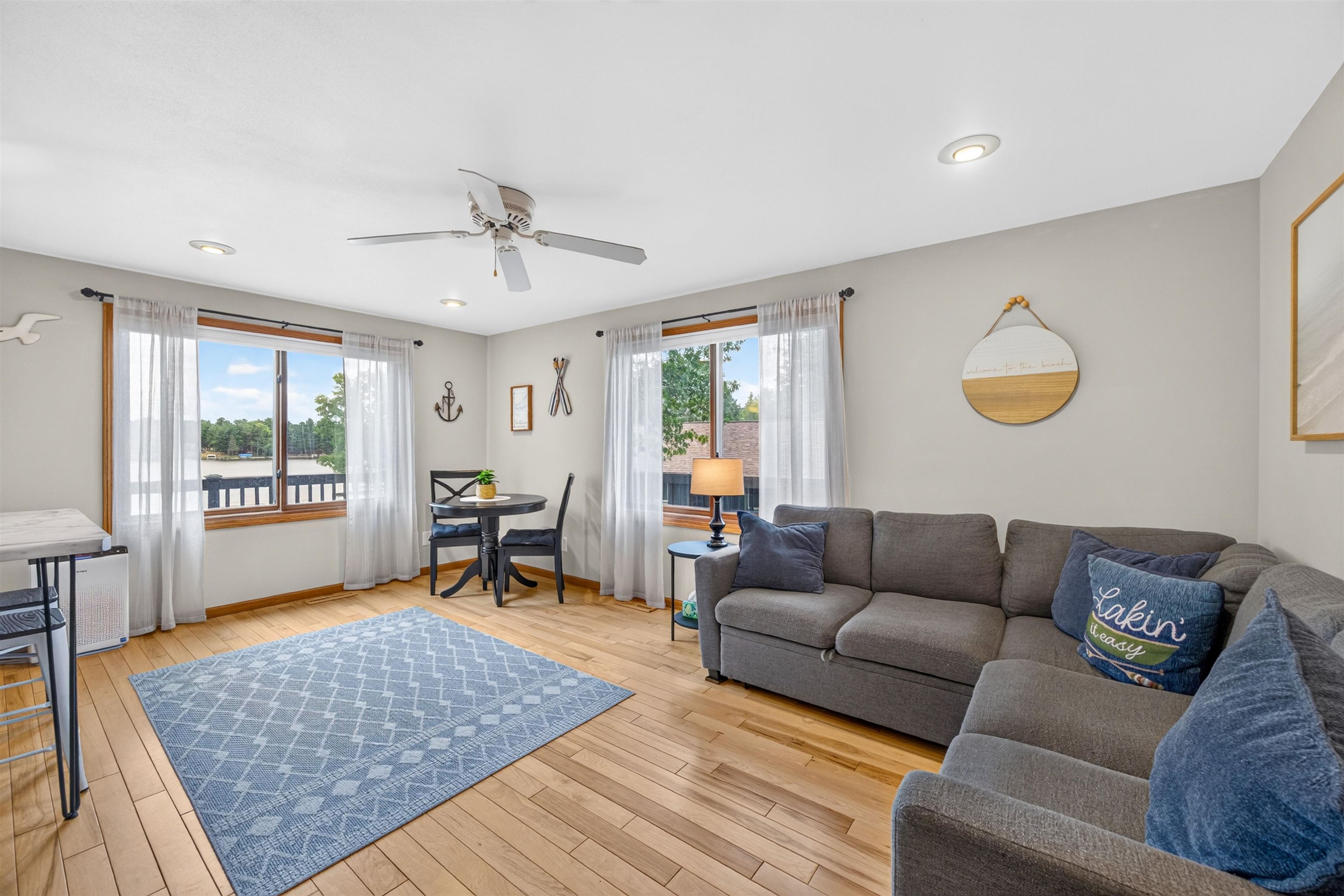 1089 Kings Way Property Photo 25