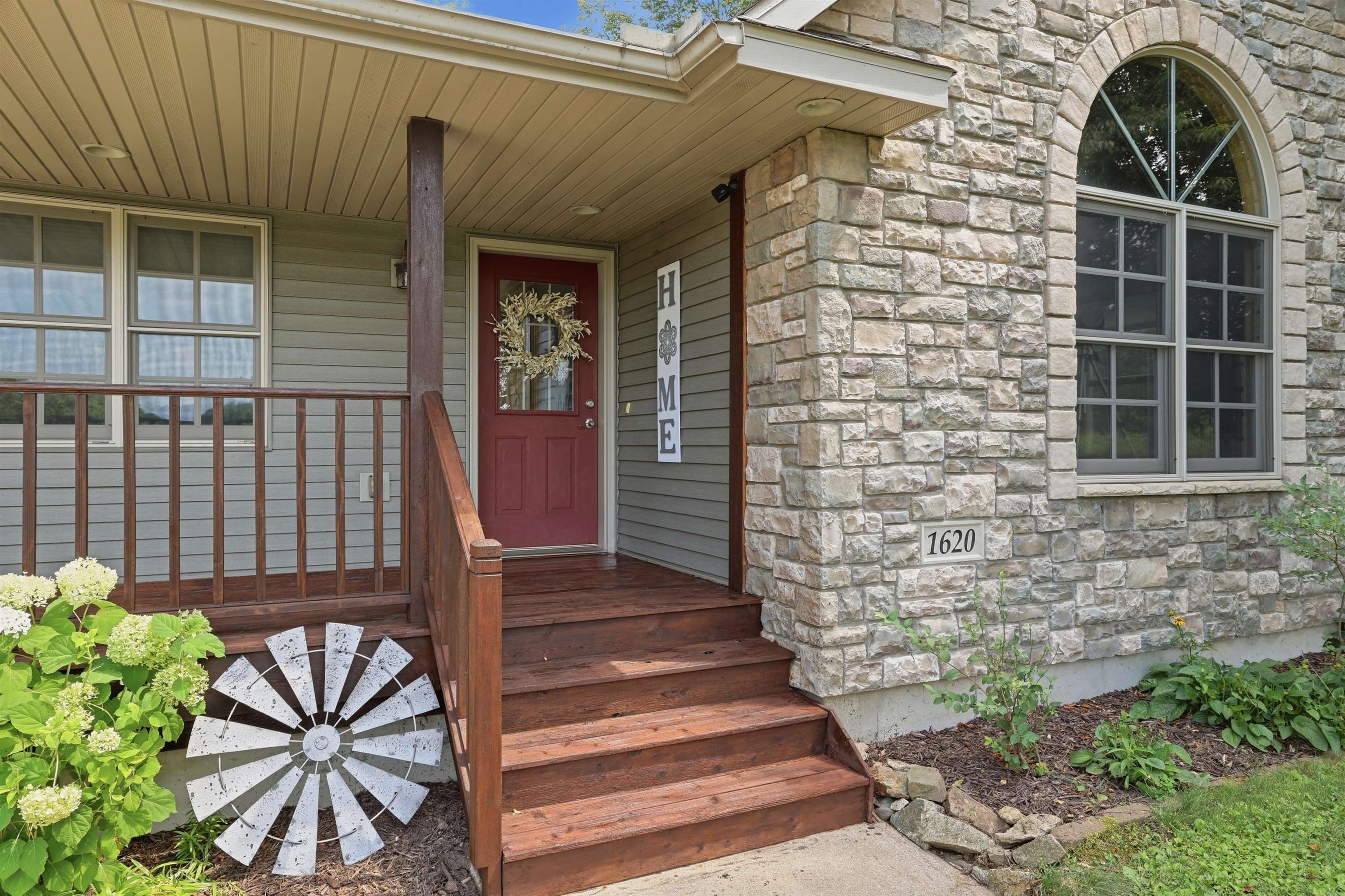203651 Harmony Lane Property Photo 4