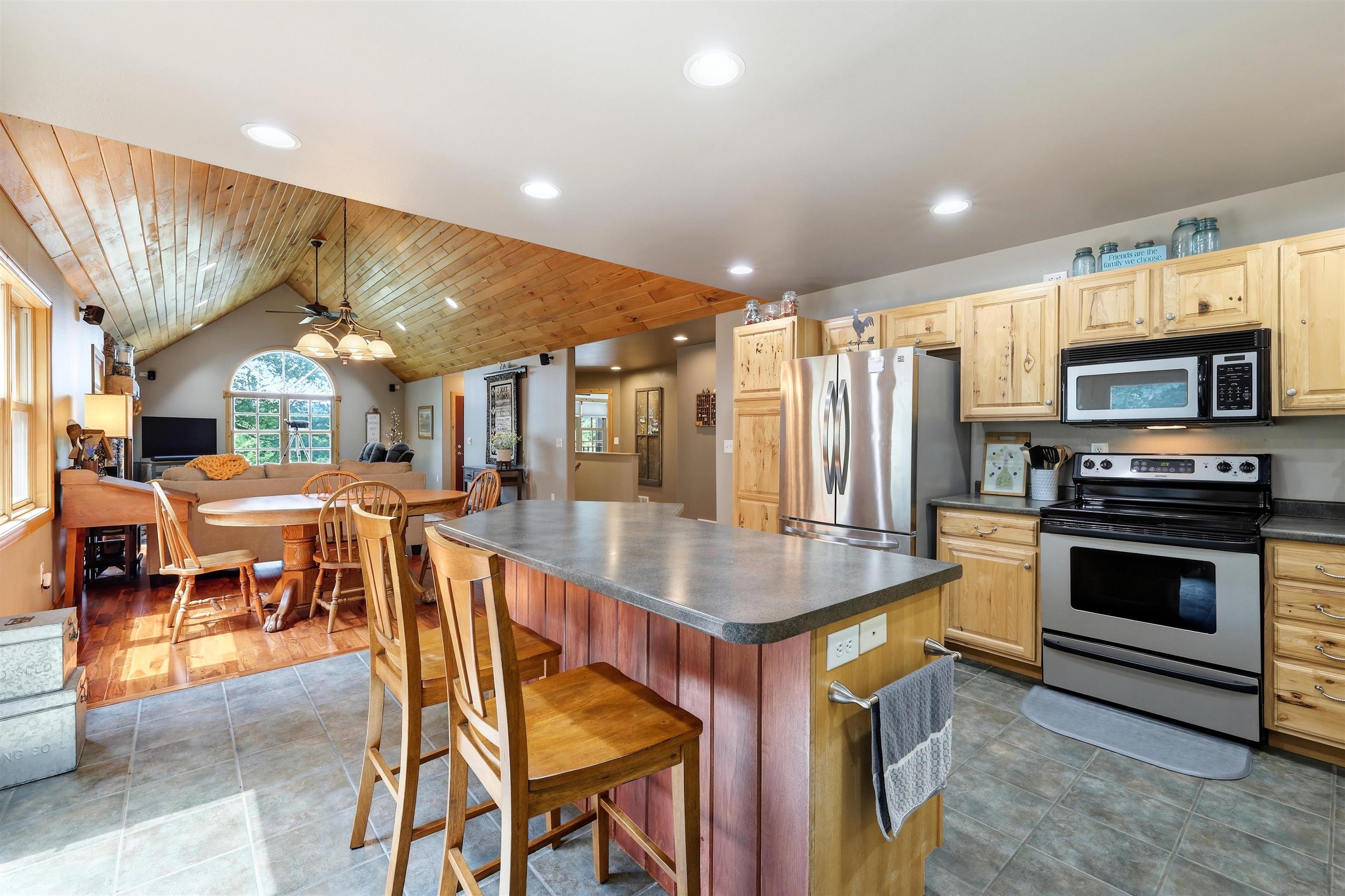 203651 Harmony Lane Property Photo 18