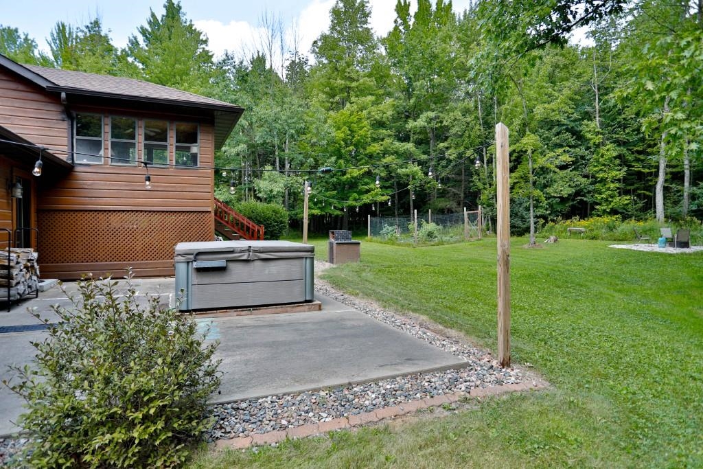 9311 Woodland Drive Property Photo 6