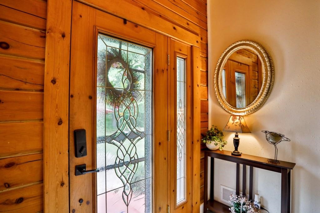 9311 Woodland Drive Property Photo 10