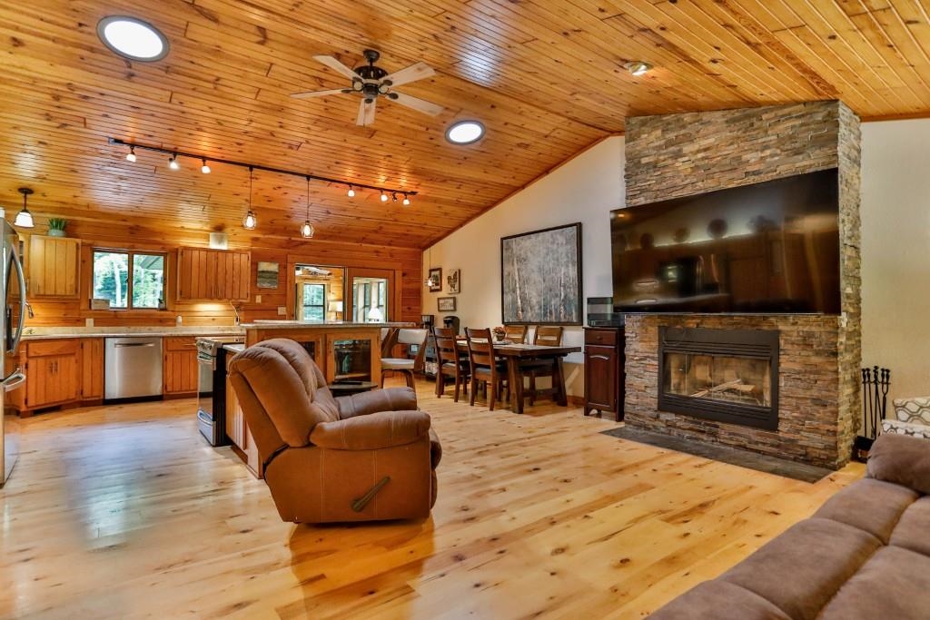 9311 Woodland Drive Property Photo 12