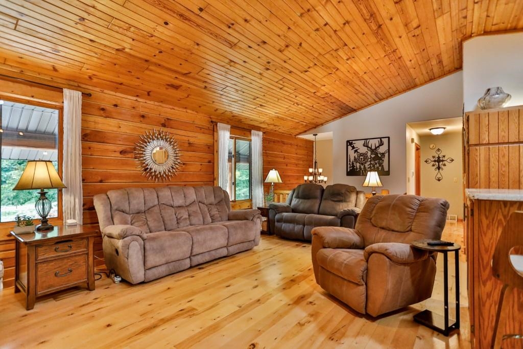 9311 Woodland Drive Property Photo 13